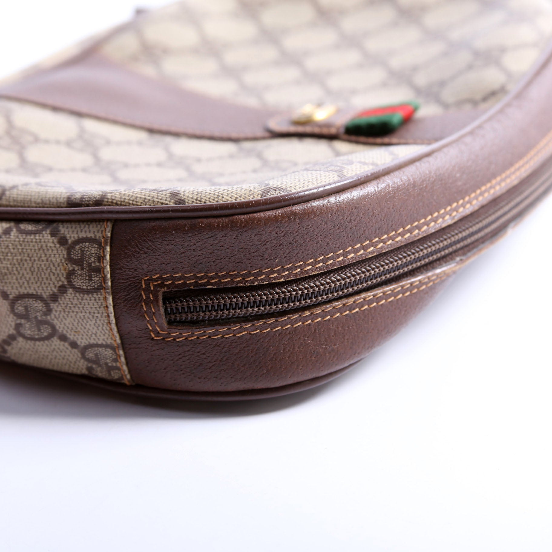 156.01.034 Sherry Ling GG Supreme Wristlet Vintage Brown
