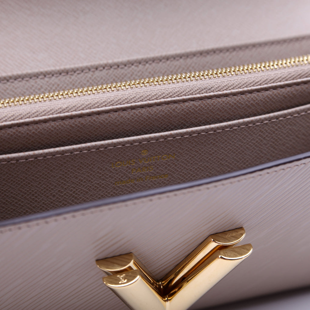 Twist Long Wallet Epi Taupe