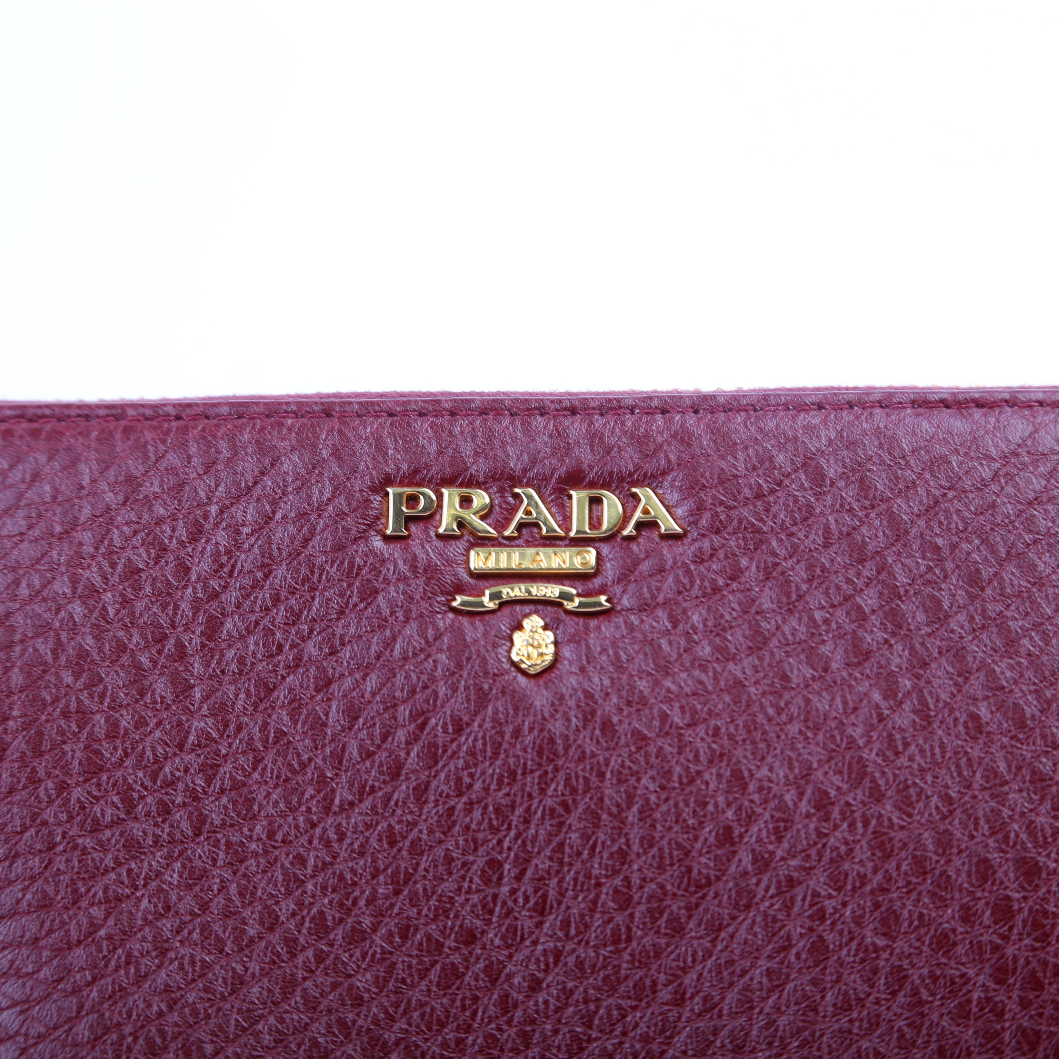 Vitello Daino Continental Zip Around Wallet Red