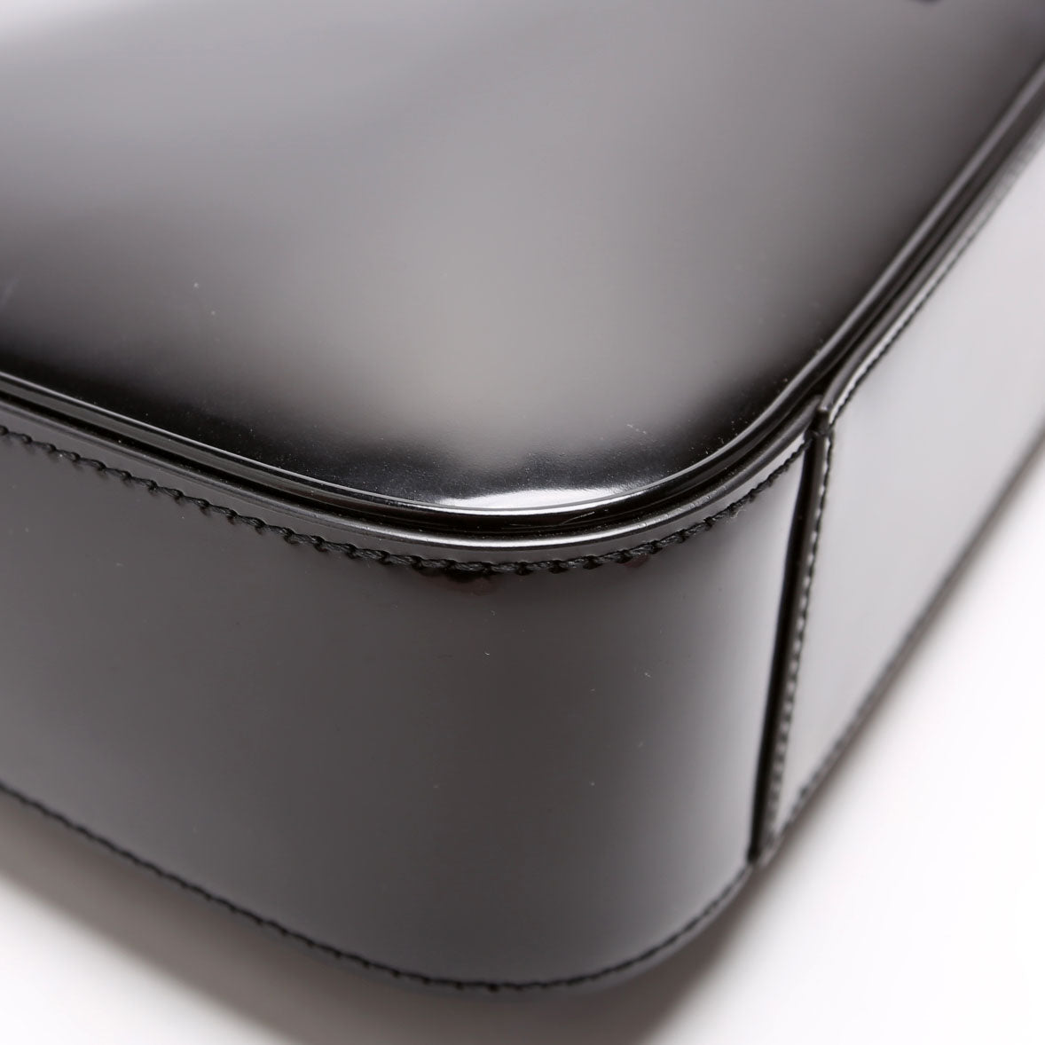 657228 Le A 7 Hobo Monochrome Patent Black