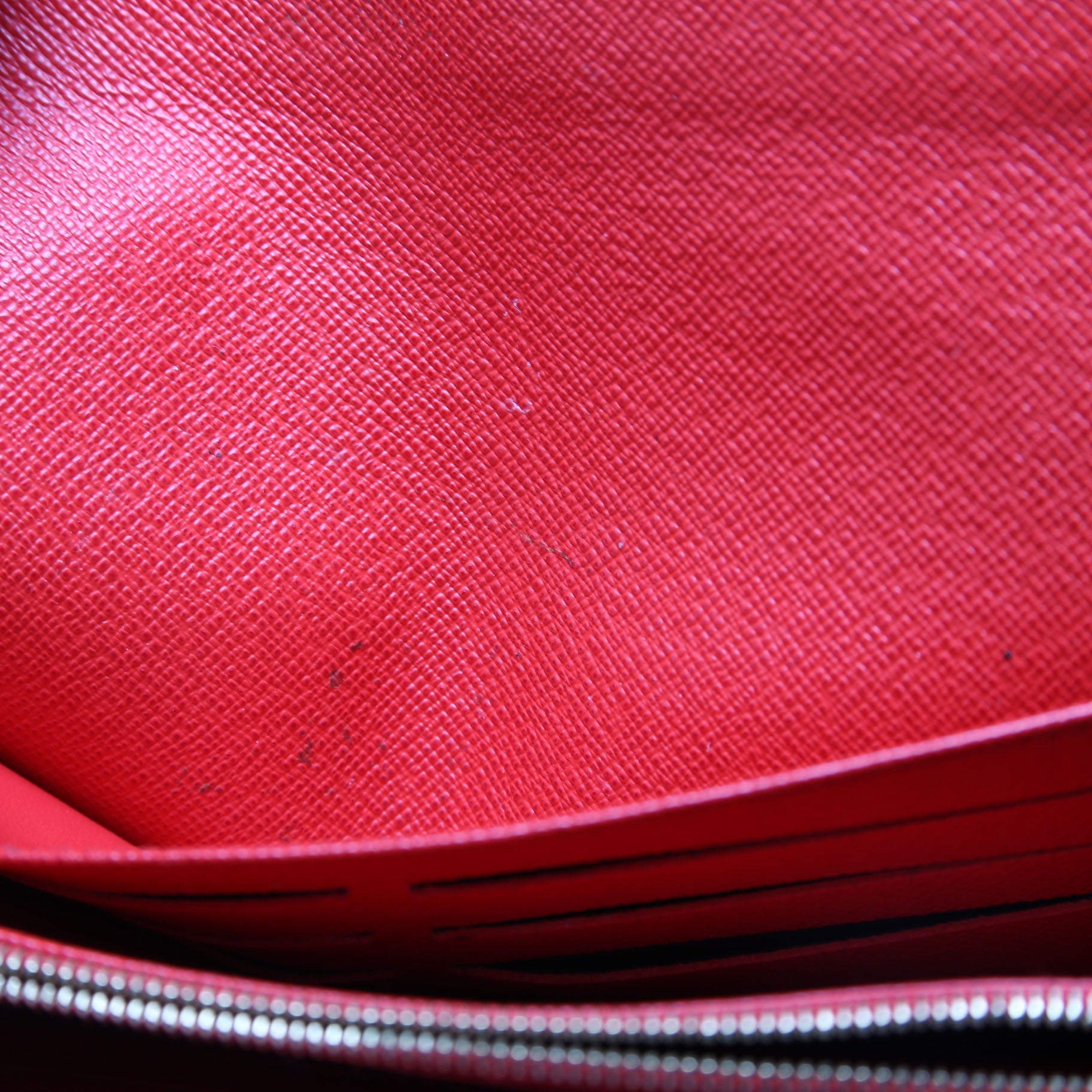 Sarah Wallet Monogram Newer Red