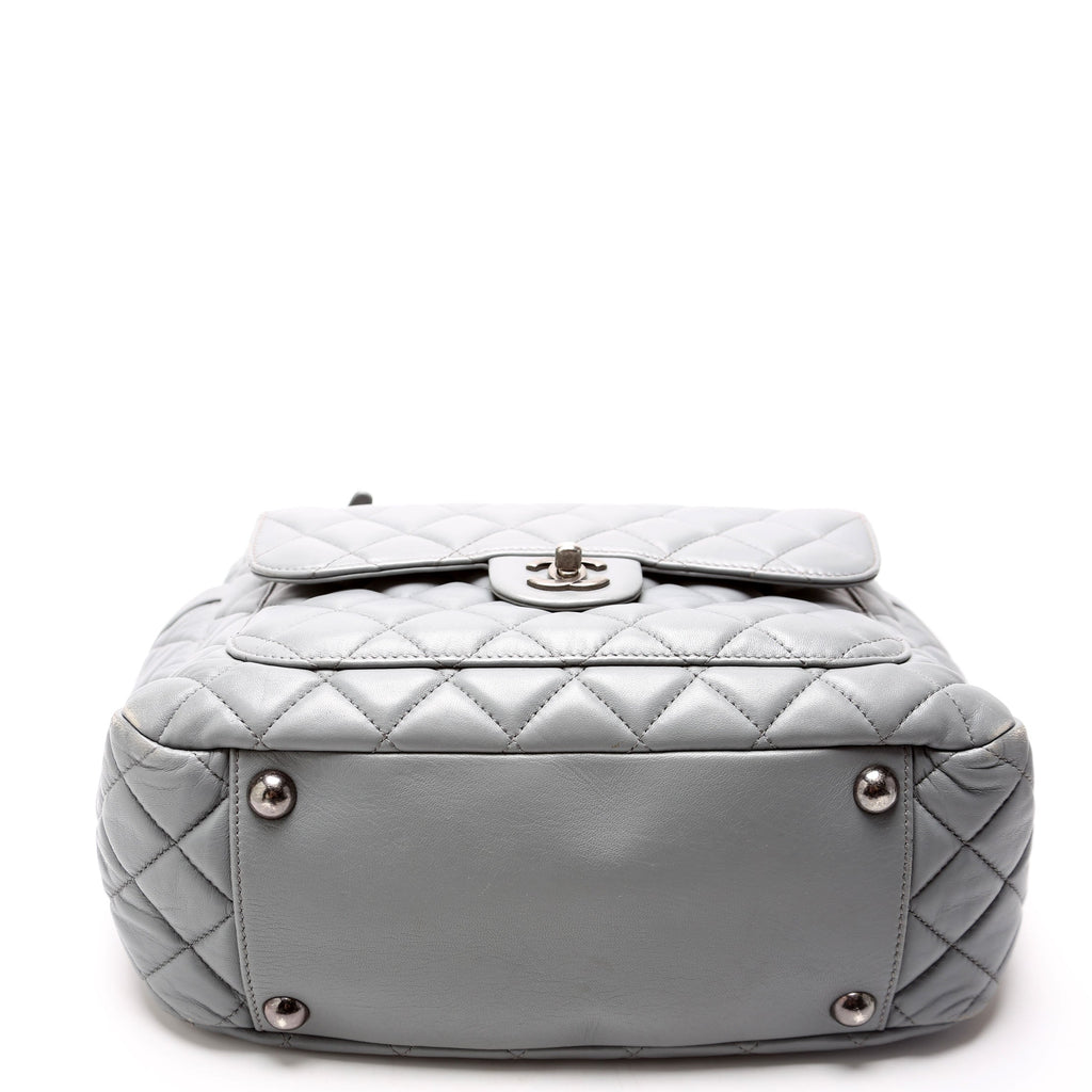 Front Pocket Flap Hobo Quilted Lambskin 20M Grey