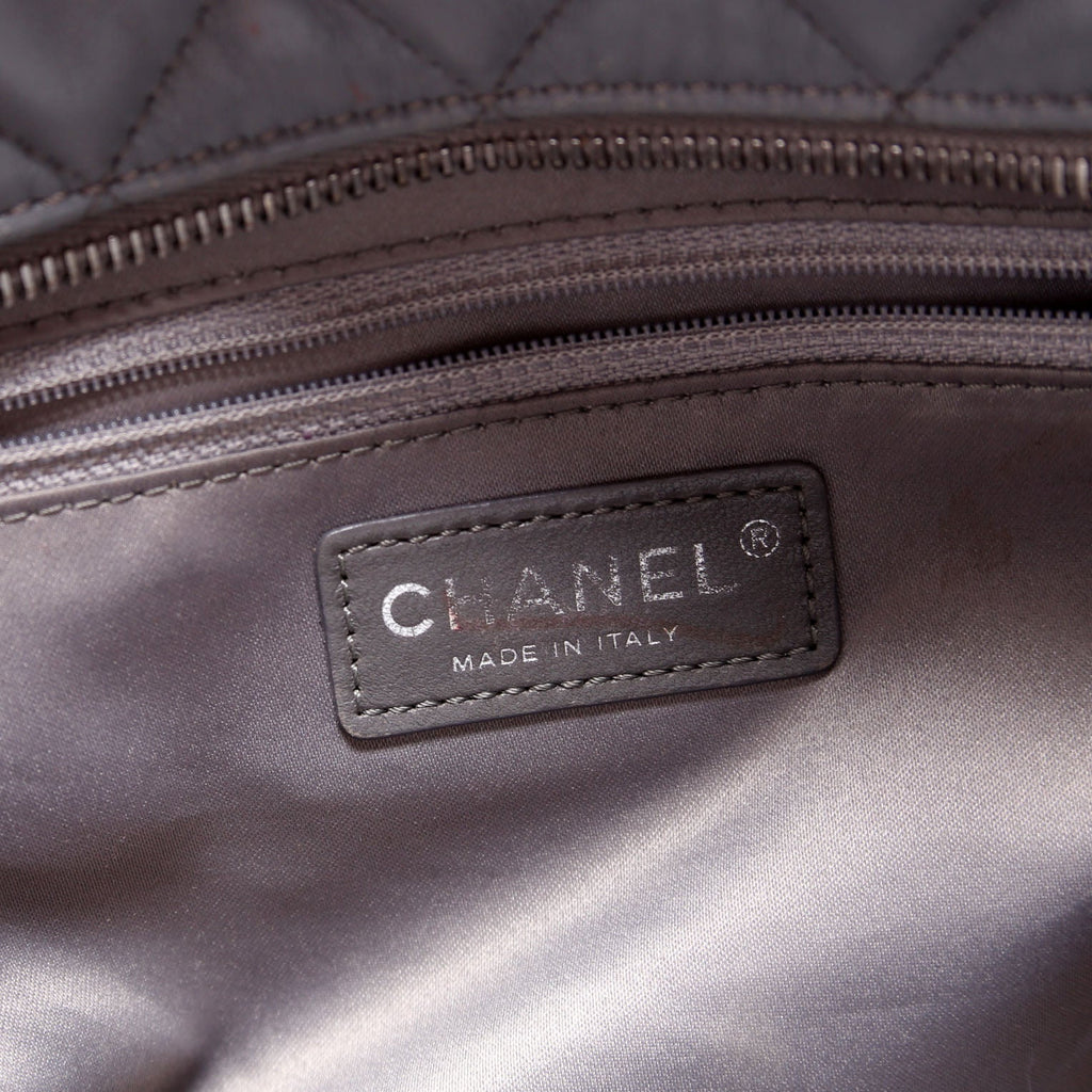 Front Pocket Flap Hobo Quilted Lambskin 20M Grey