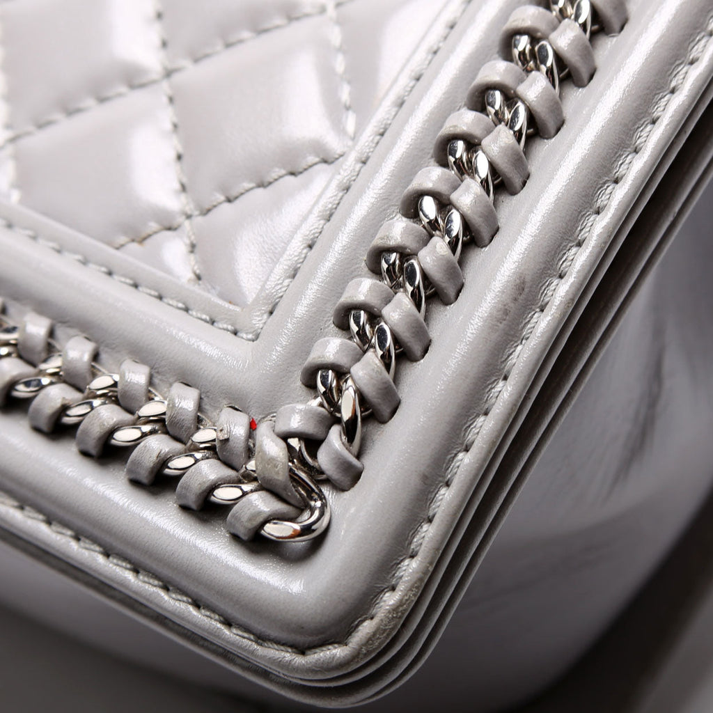 Boy Flap Medium Chain Around Quilted Lambskin 30M Grey