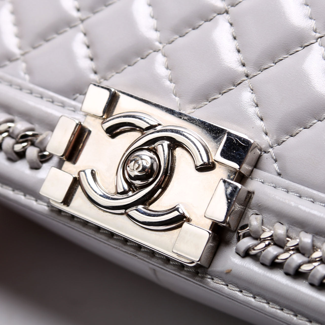 Boy Flap Medium Chain Around Quilted Lambskin 30M Grey
