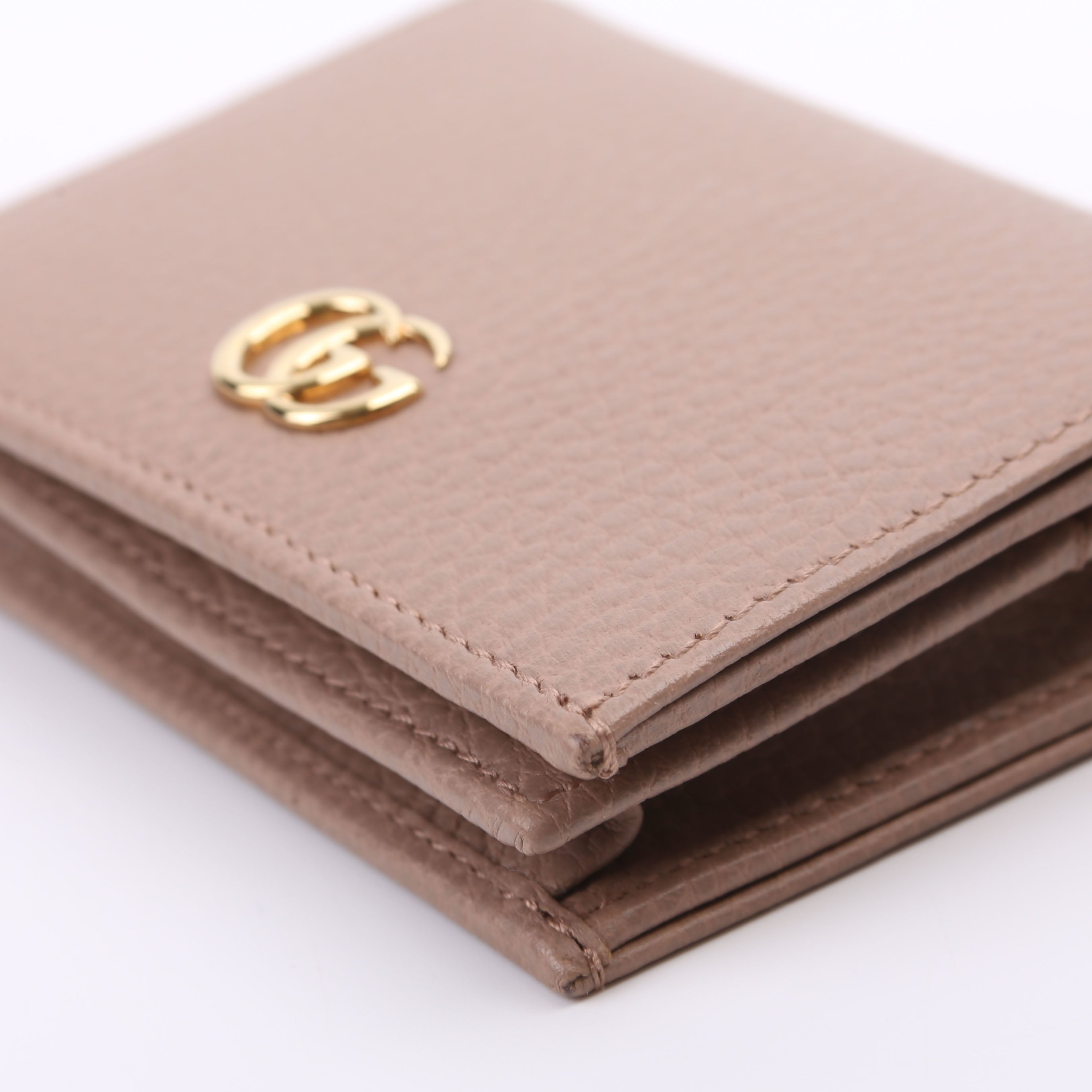 456126 GG Marmont Card Case Beige