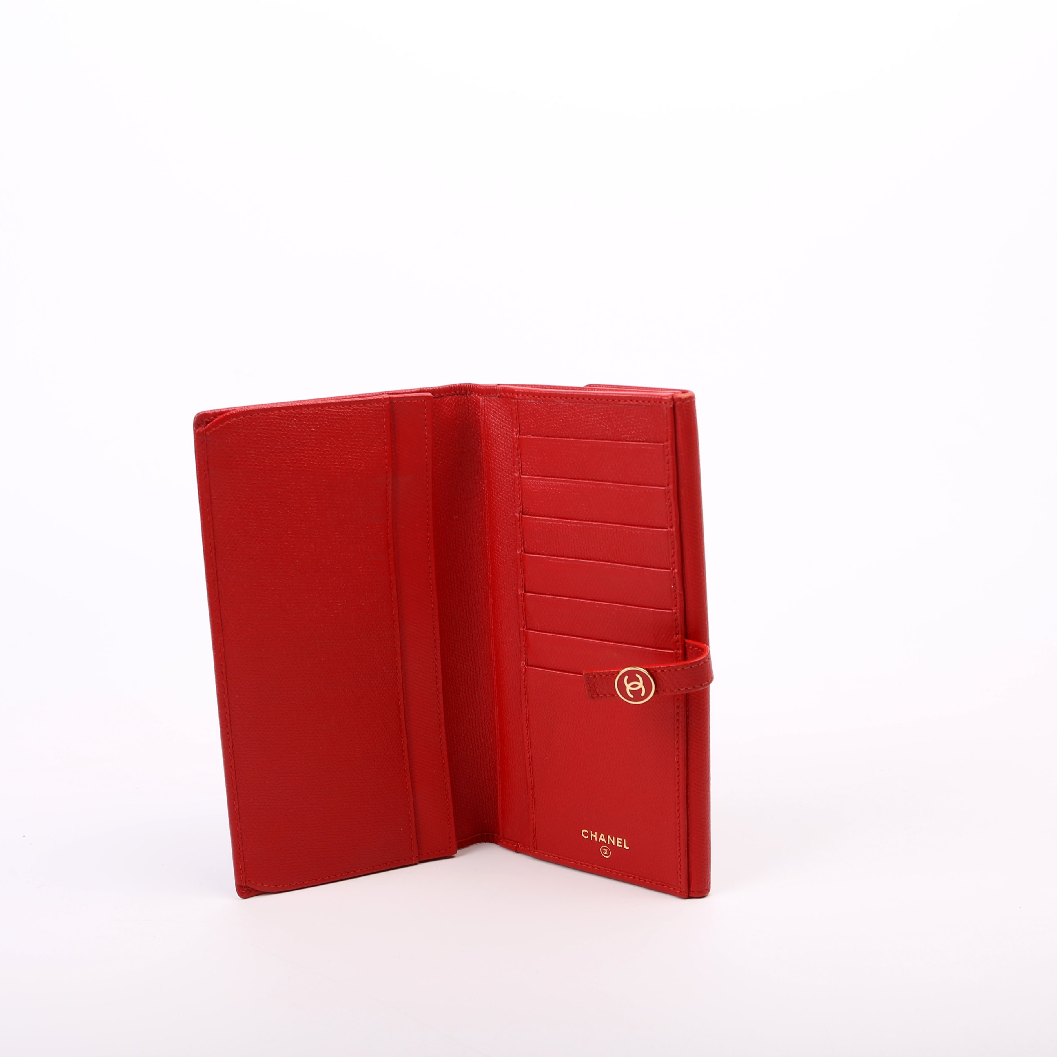 CC Button Long Wallet Grained Calfskin 9M Red