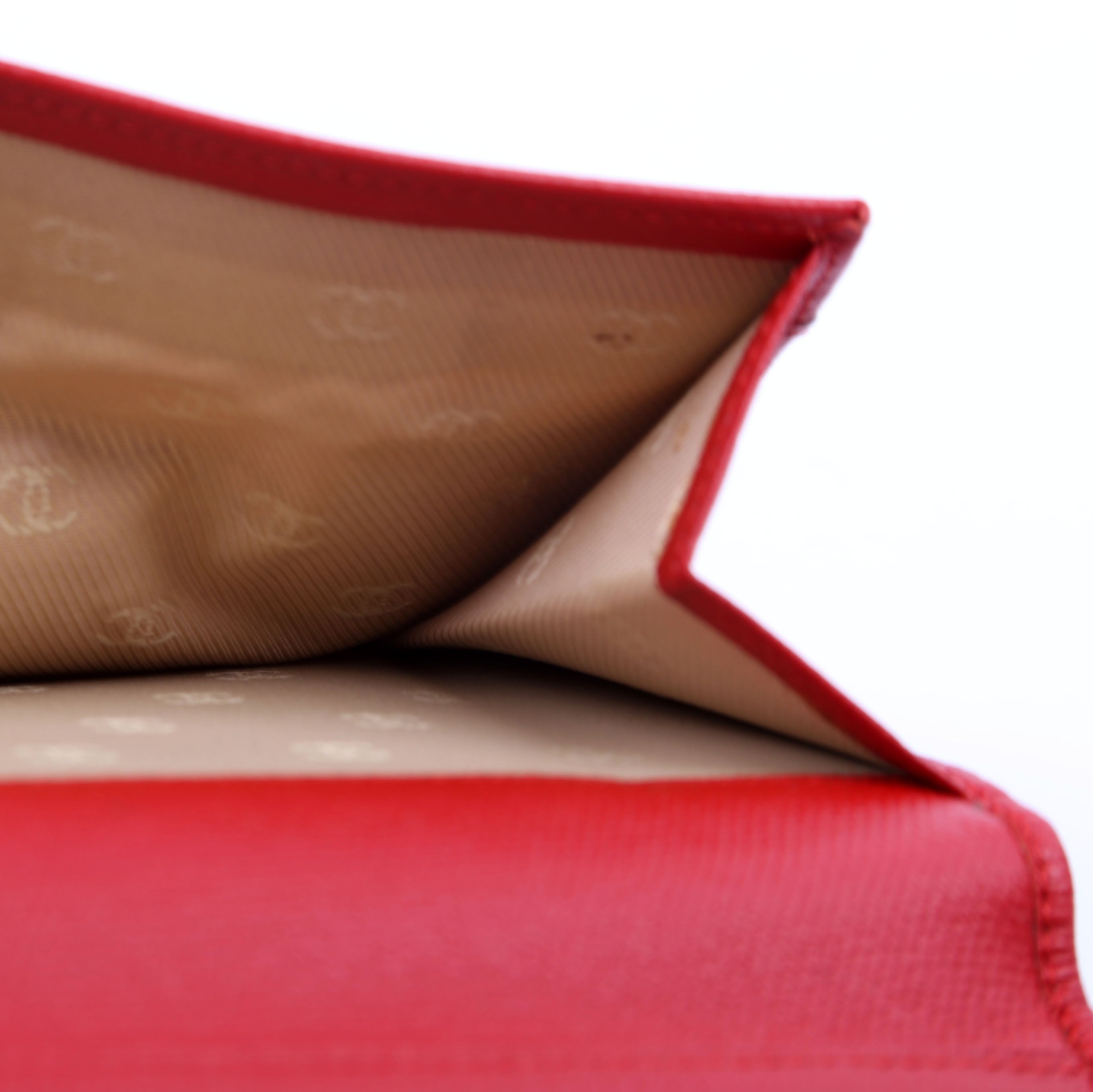 CC Button Long Wallet Grained Calfskin 9M Red