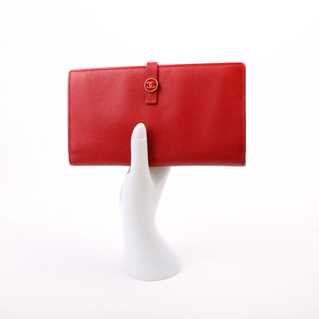 CC Button Long Wallet Grained Calfskin 9M Red
