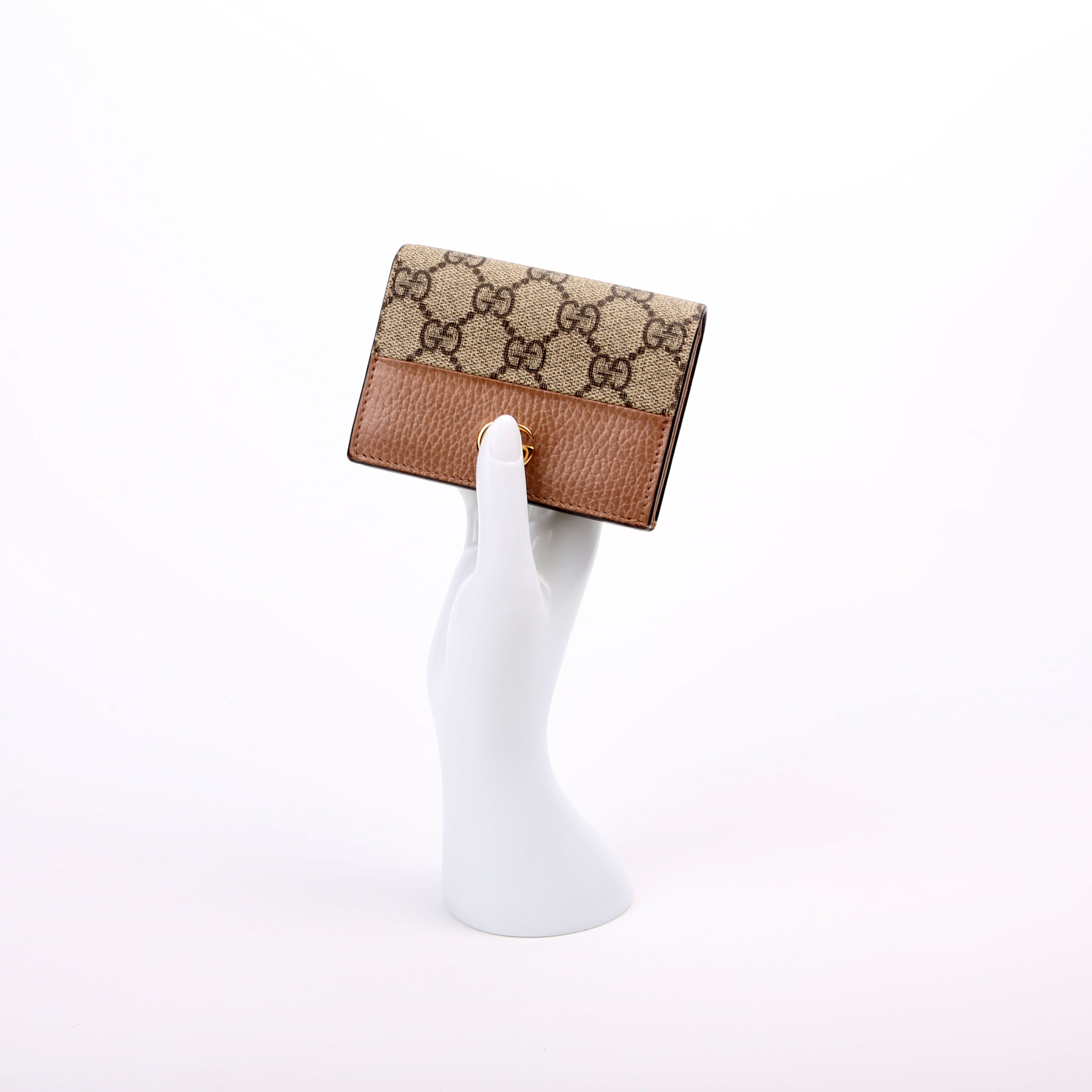 658610 GG Supreme Marmont Card Case Beige