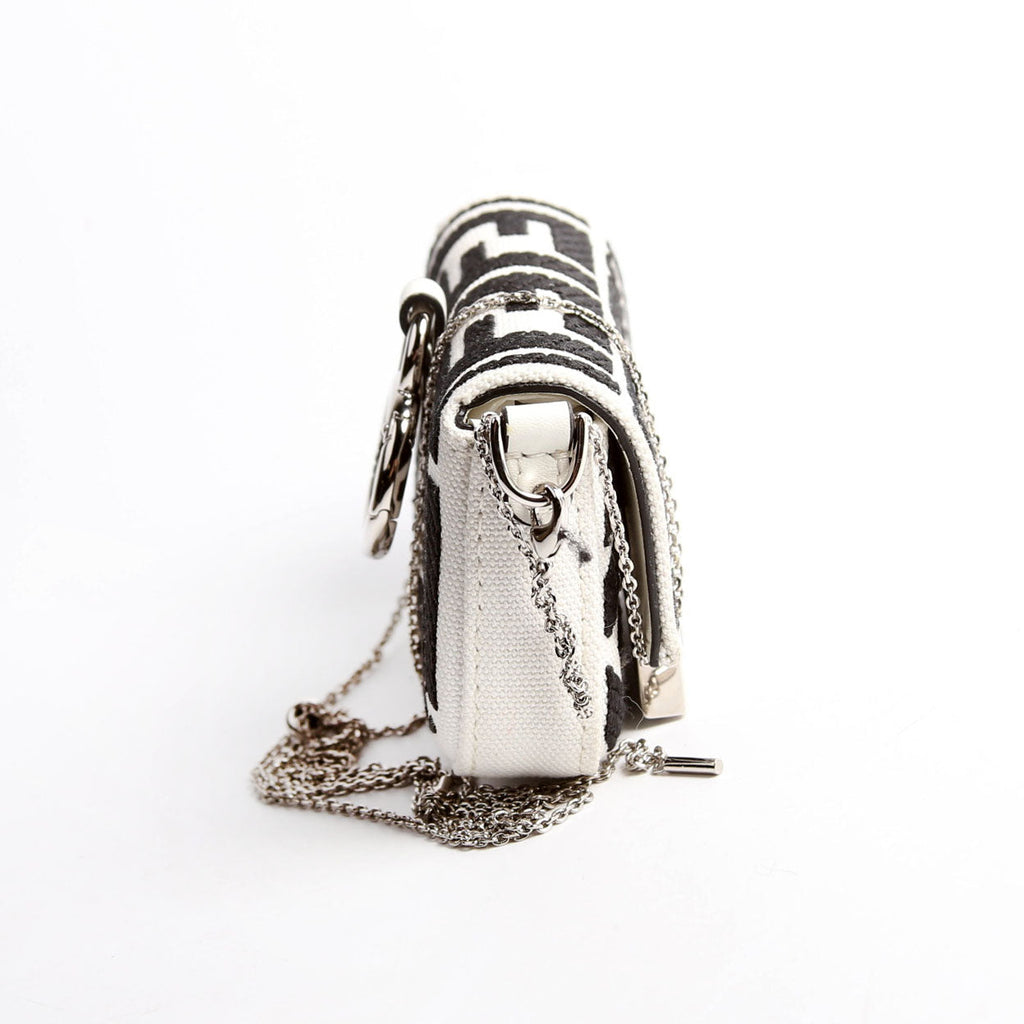 7AS045 Nano Baguette Maxi Buckle