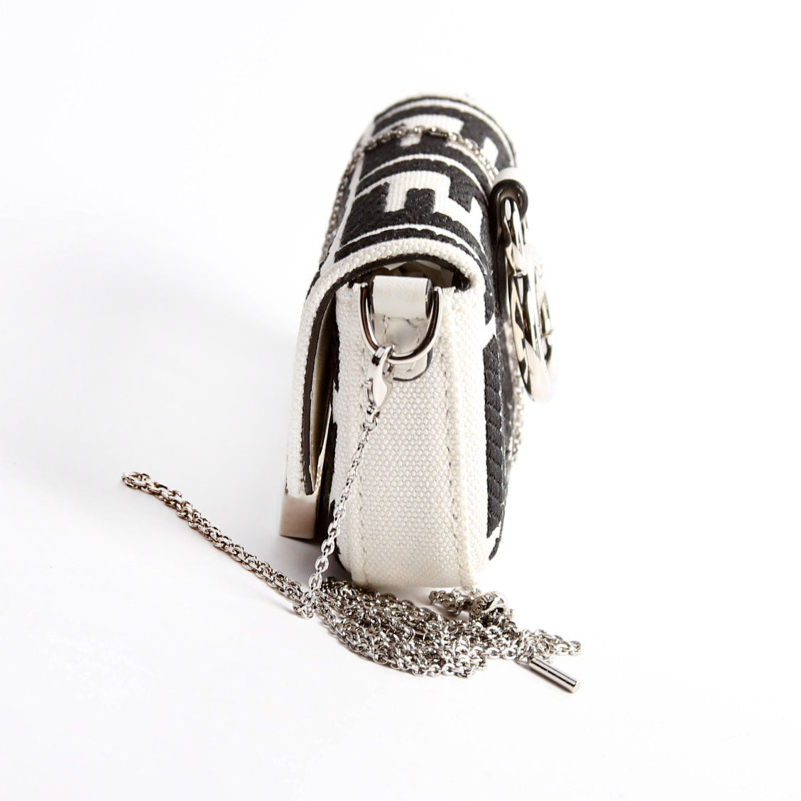 7AS045 Nano Baguette Maxi Buckle