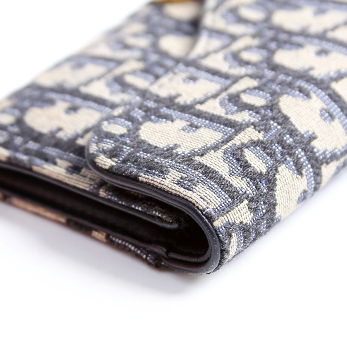 Saddle Lotus Wallet Oblique Medium