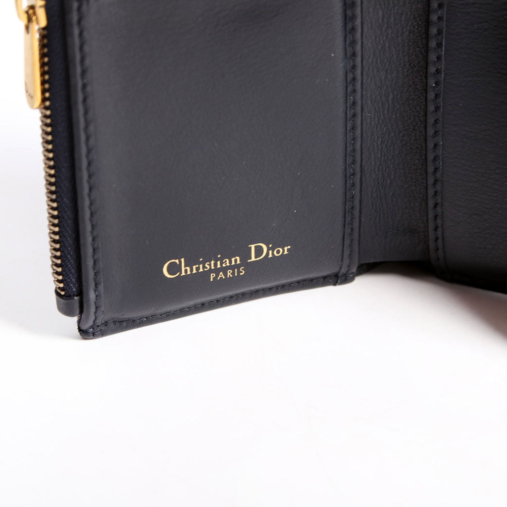 Saddle Lotus Wallet Oblique Medium