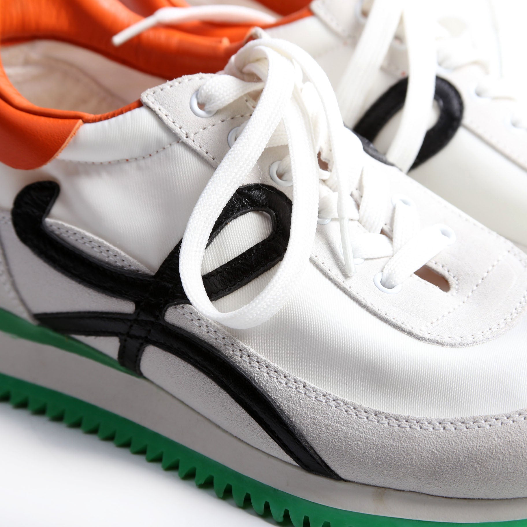 Flow Runner Mesh/Suede Sneakers Size 39