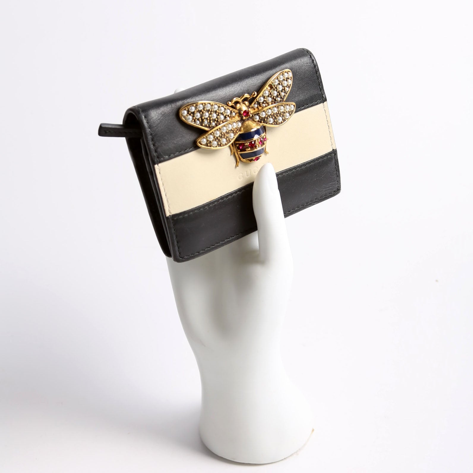 76072 Queen Margaret Card Case Black/Beige