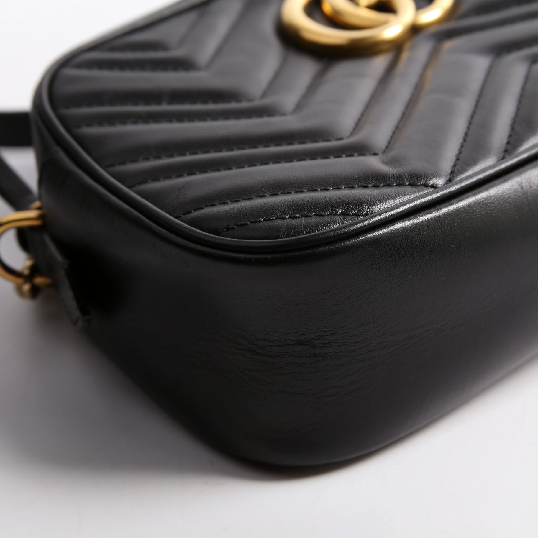 447632 Marmont Small Leather Camera Black