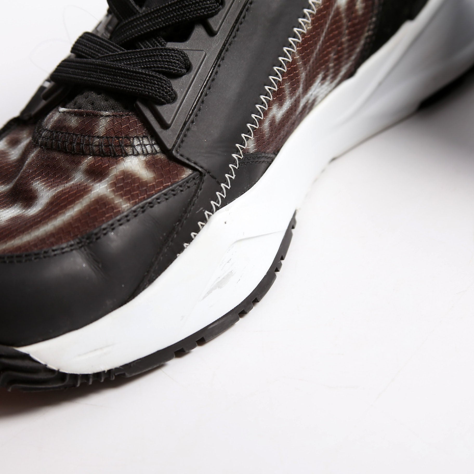 Fendi Flow Sneakers Size 37.5
