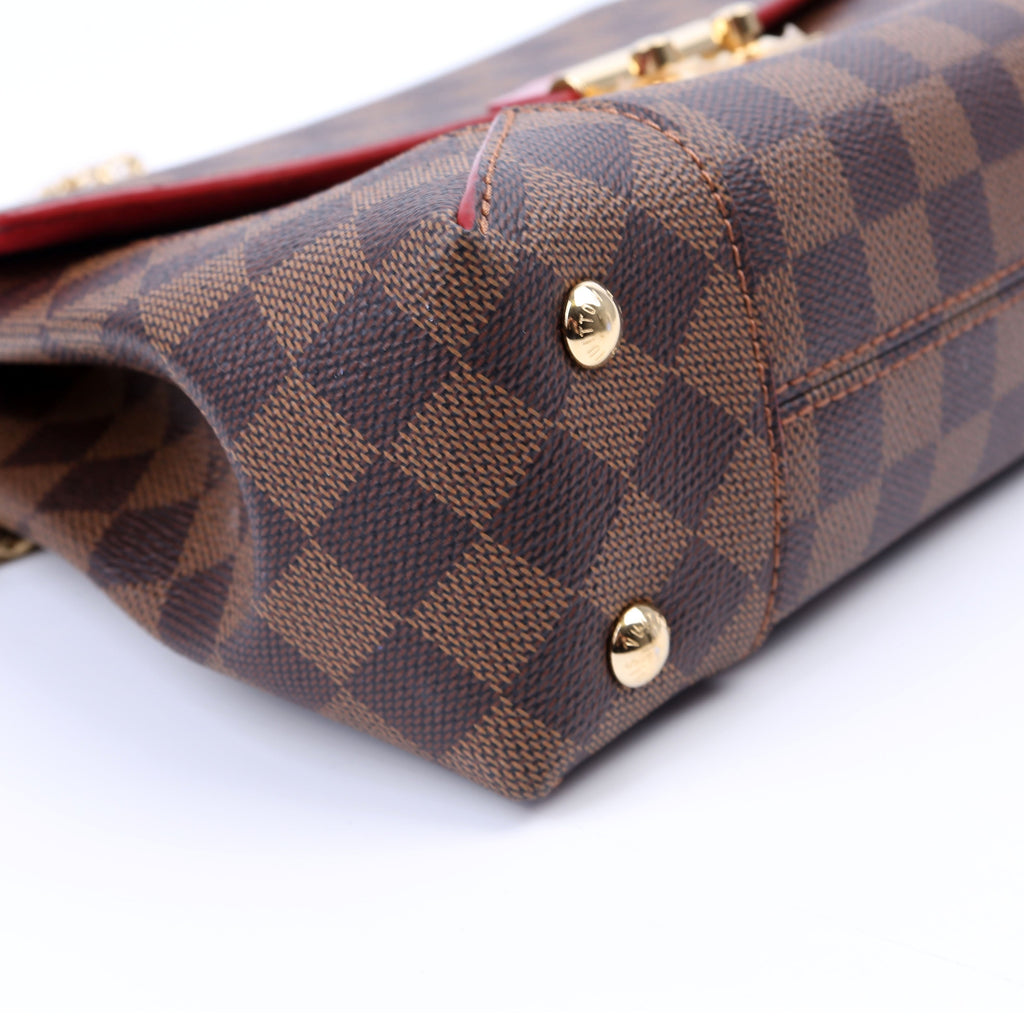Caissa Chain Clutch Red