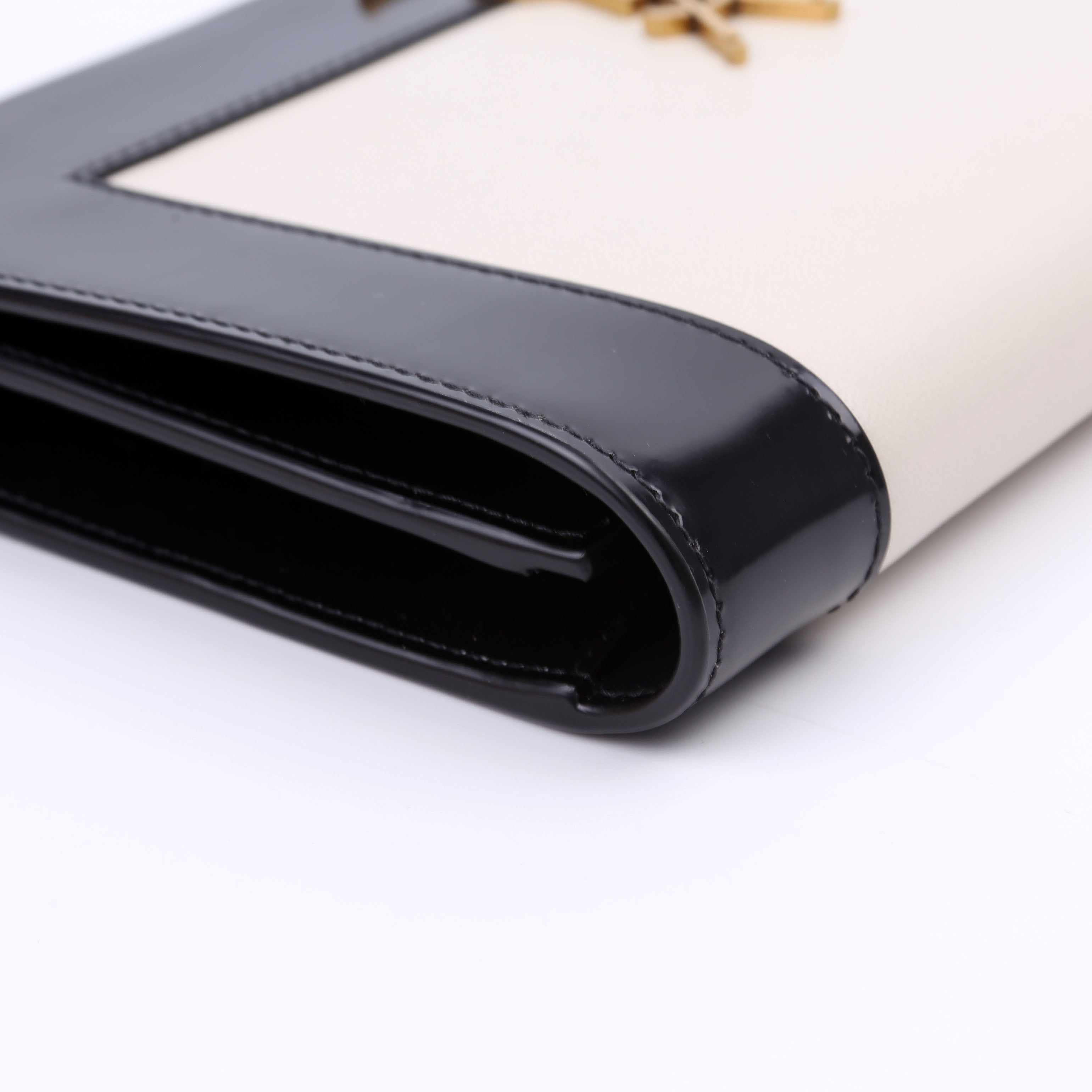 SAINT LAURENT 753883 Cassandre Flap Pouch White/Black