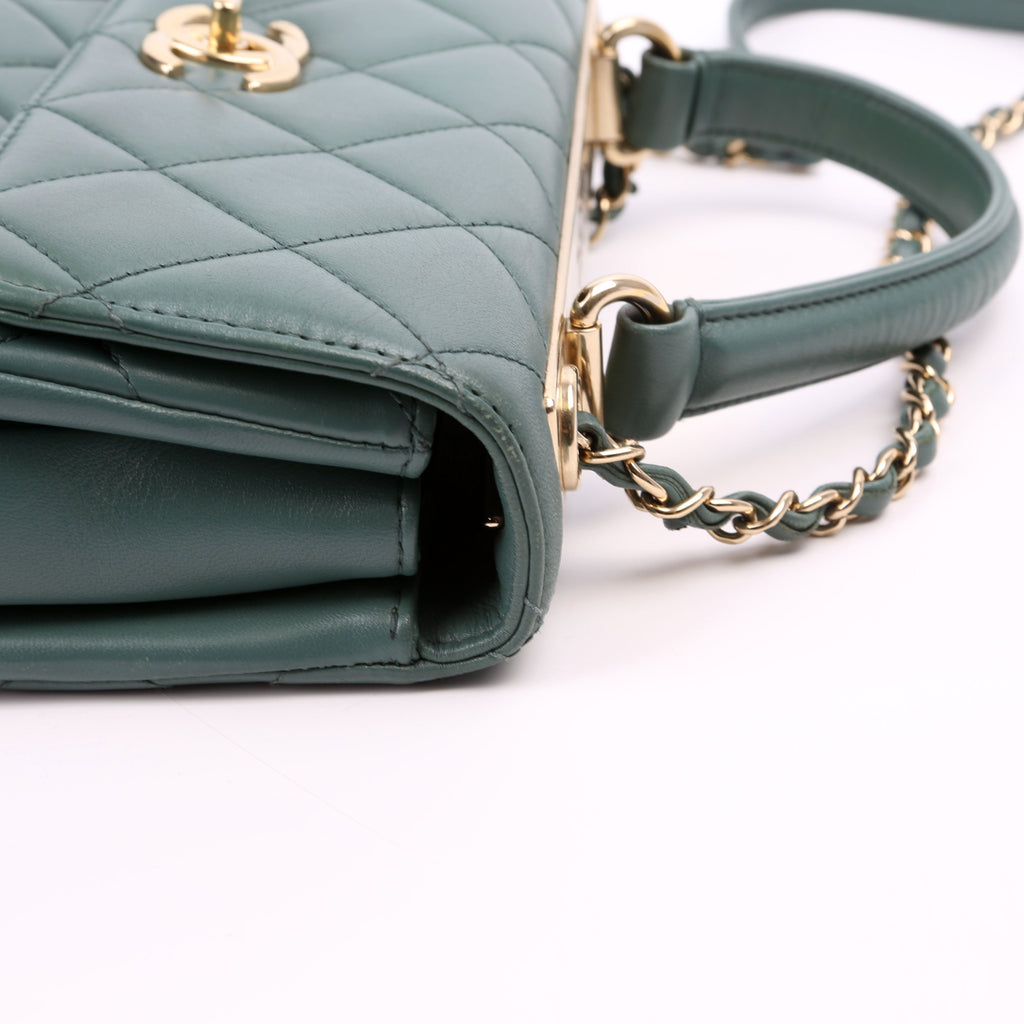 Trendy Top Handle Medium Lambskin 26M Green