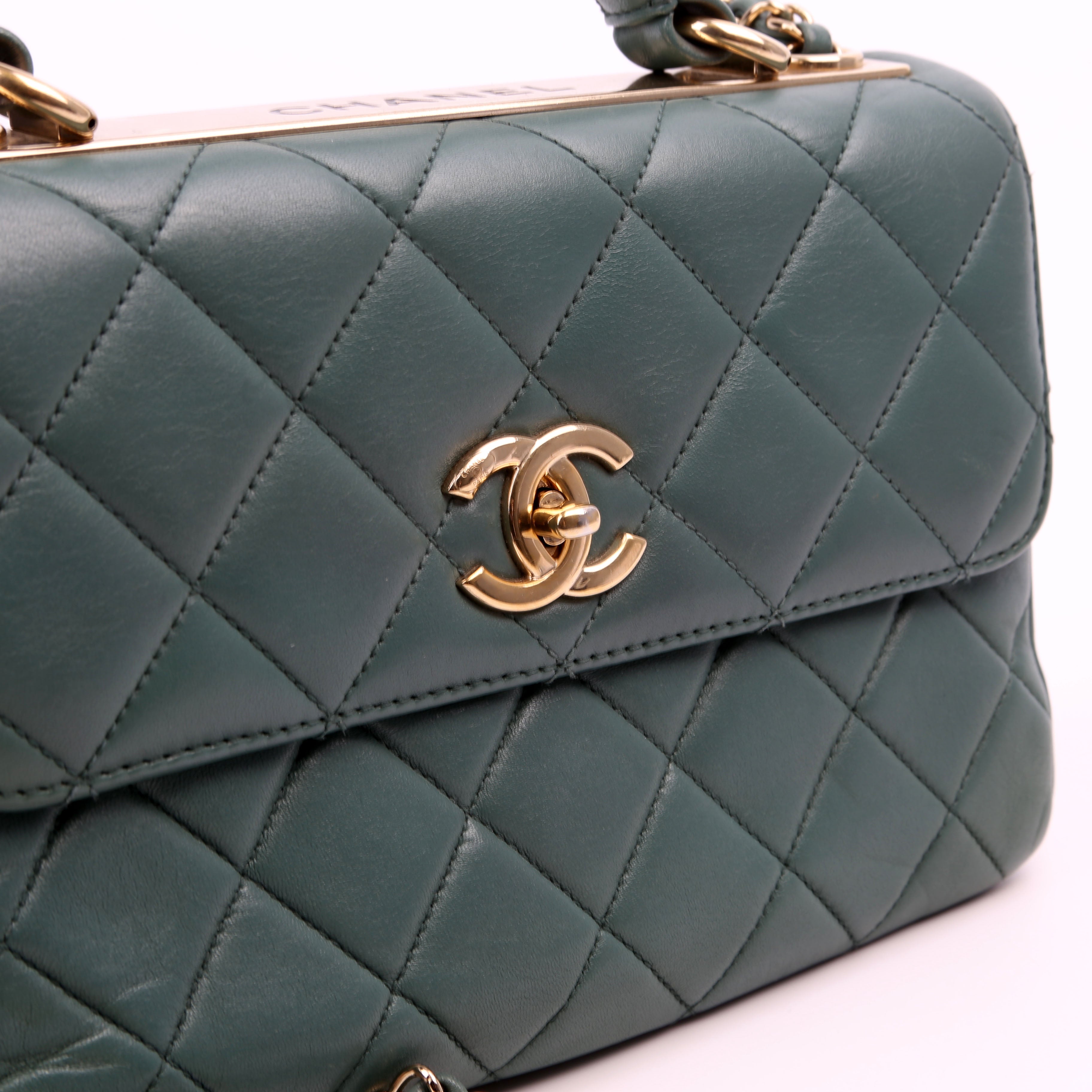 Trendy Top Handle Medium Lambskin 26M Green