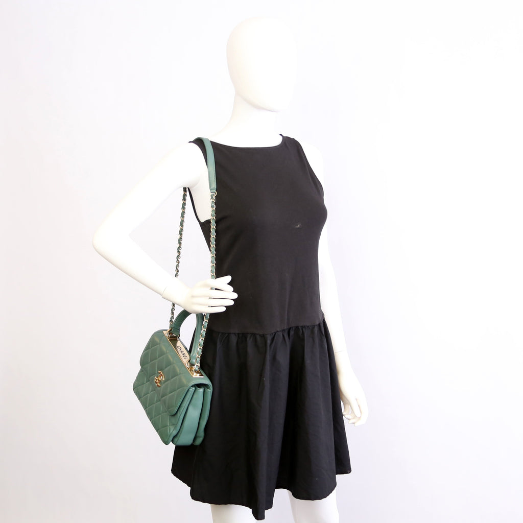 Trendy Top Handle Medium Lambskin 26M Green