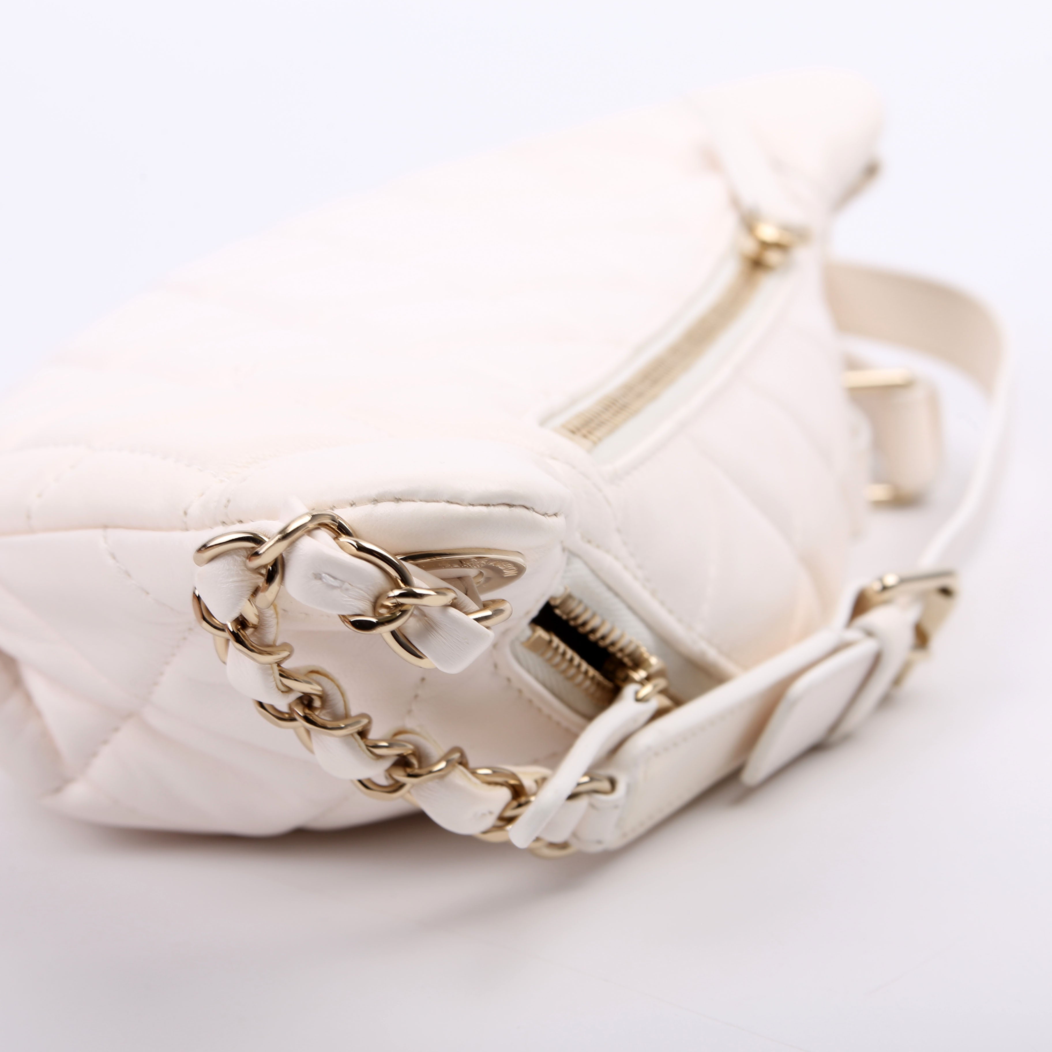 Matelasse Waist Chain Lambskin RFID White