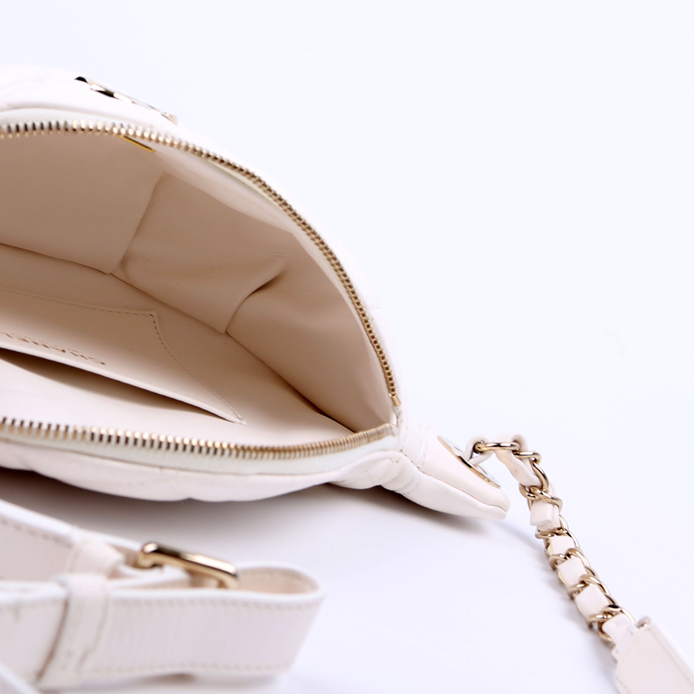 Matelasse Waist Chain Lambskin RFID White