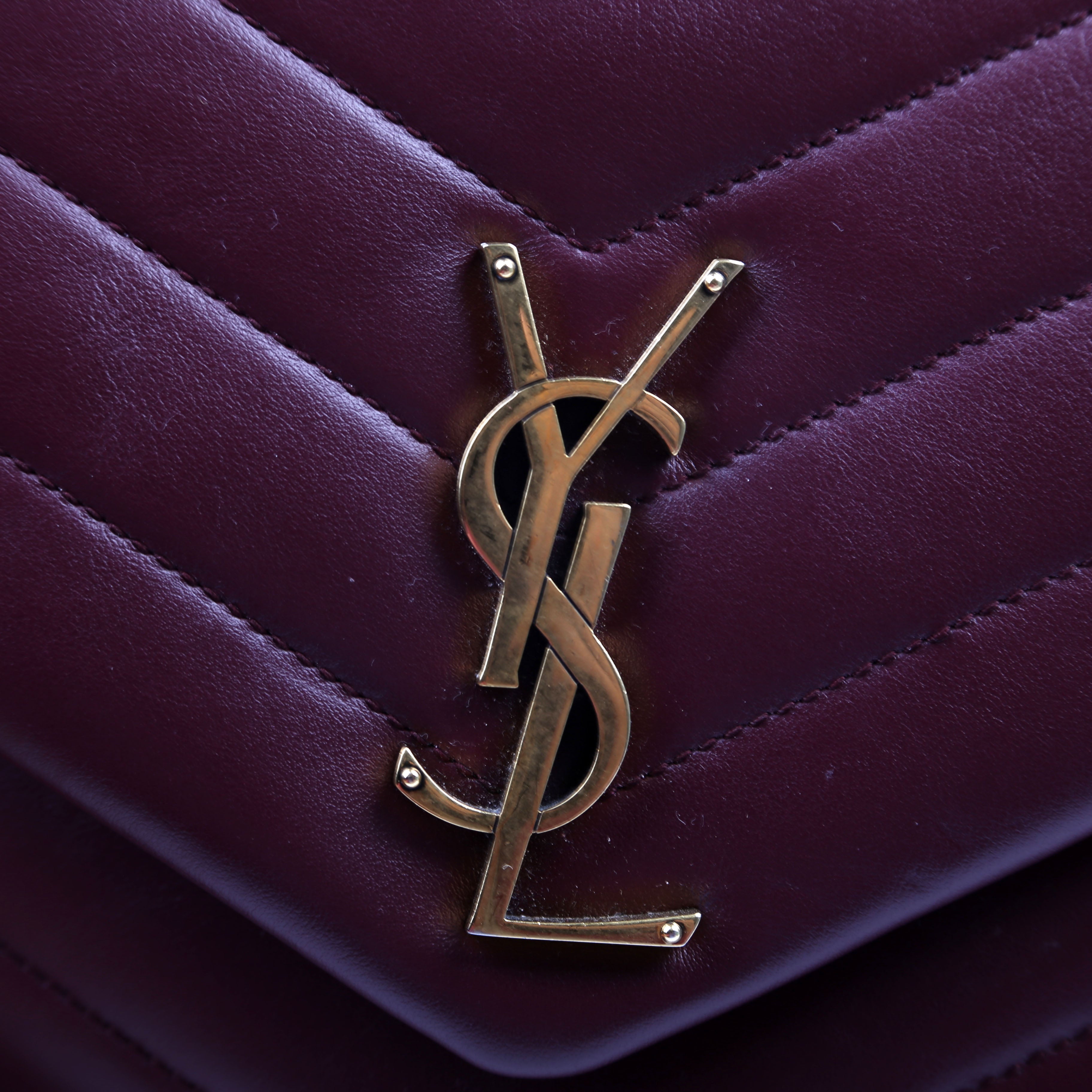 Loulou Medium Quilted 574946 Burgundy