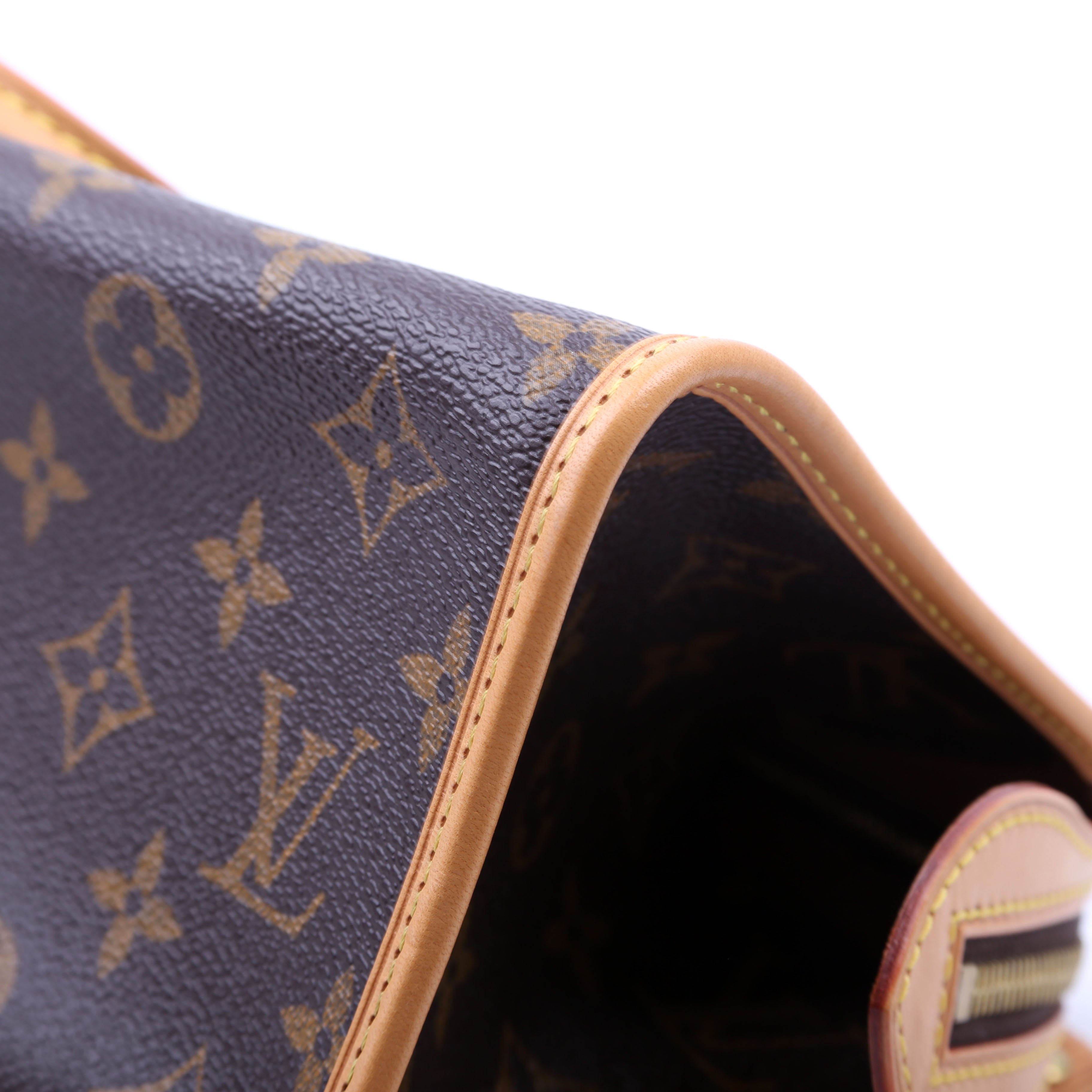 Popincourt Long Monogram