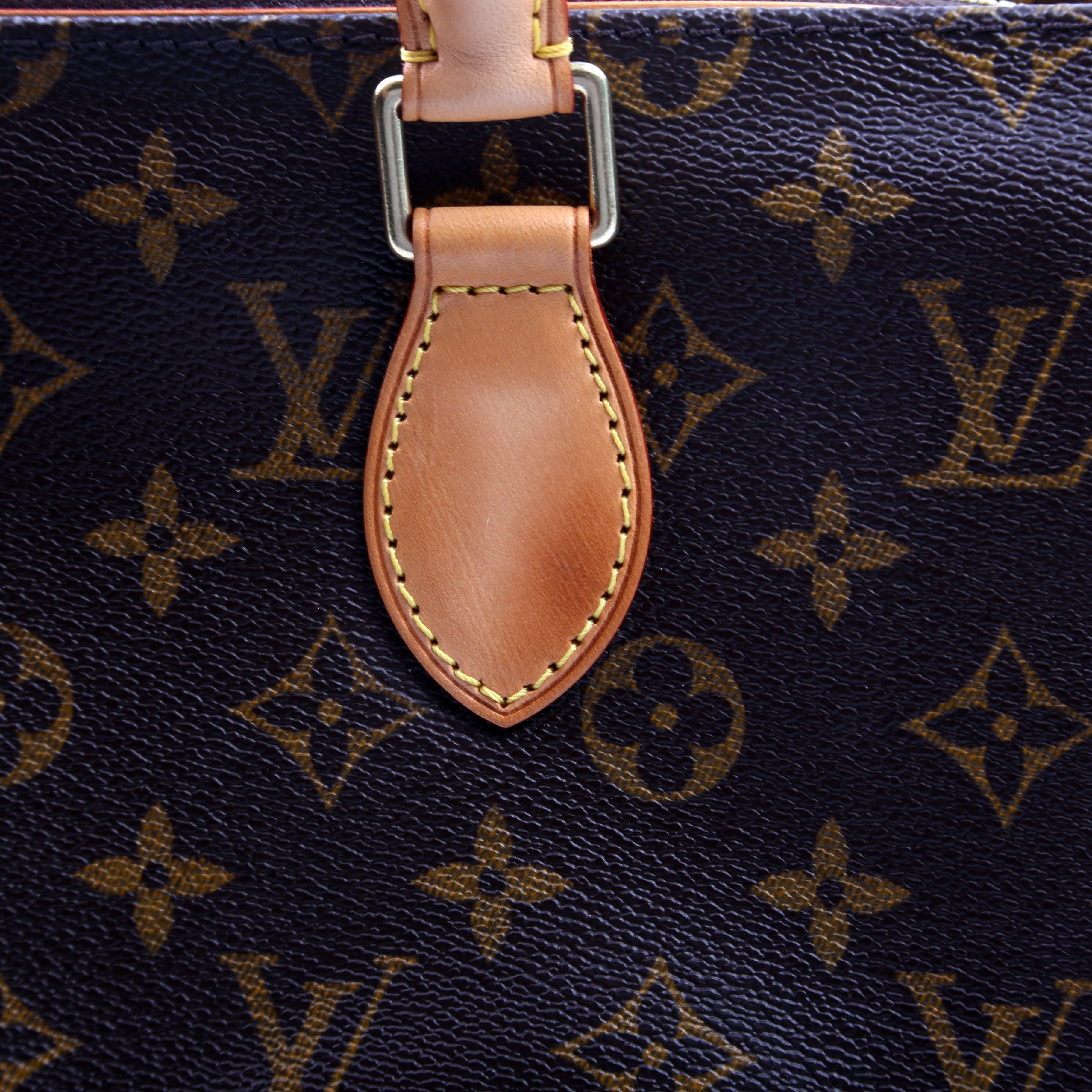 Popincourt Long Monogram