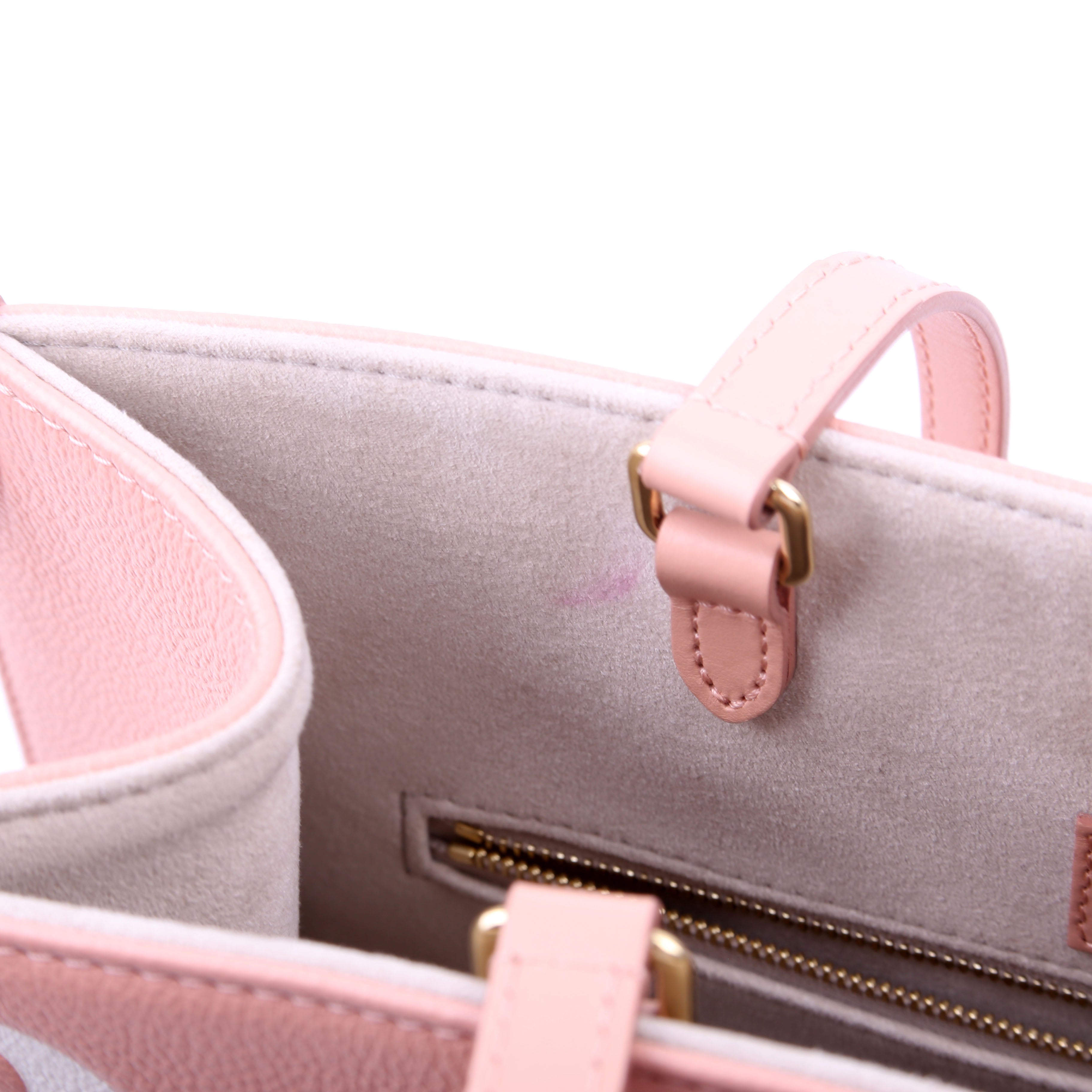 ONTHEGO MM Bicolor Empreinte Giant Monogram Pink