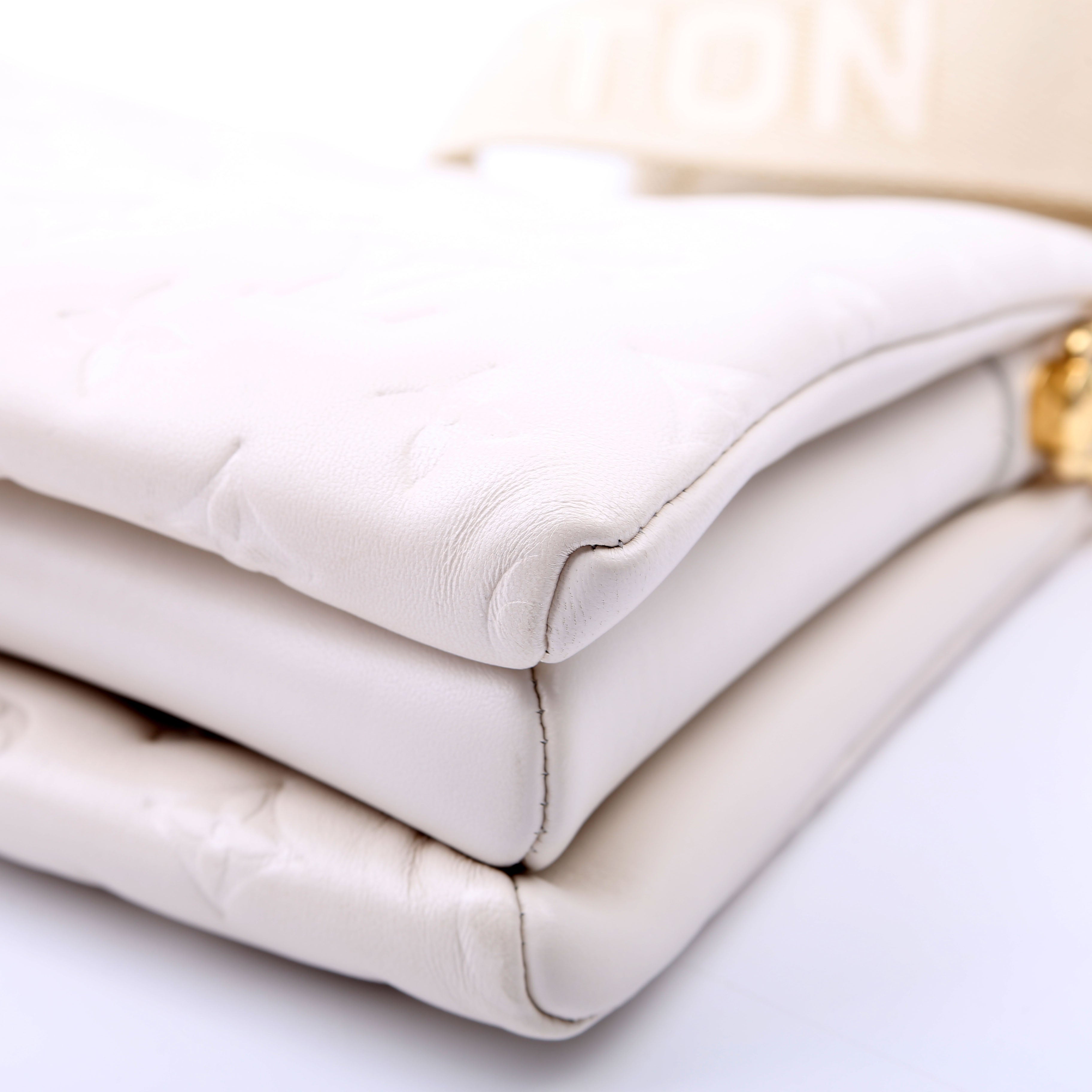 Coussin PM Lambskin White