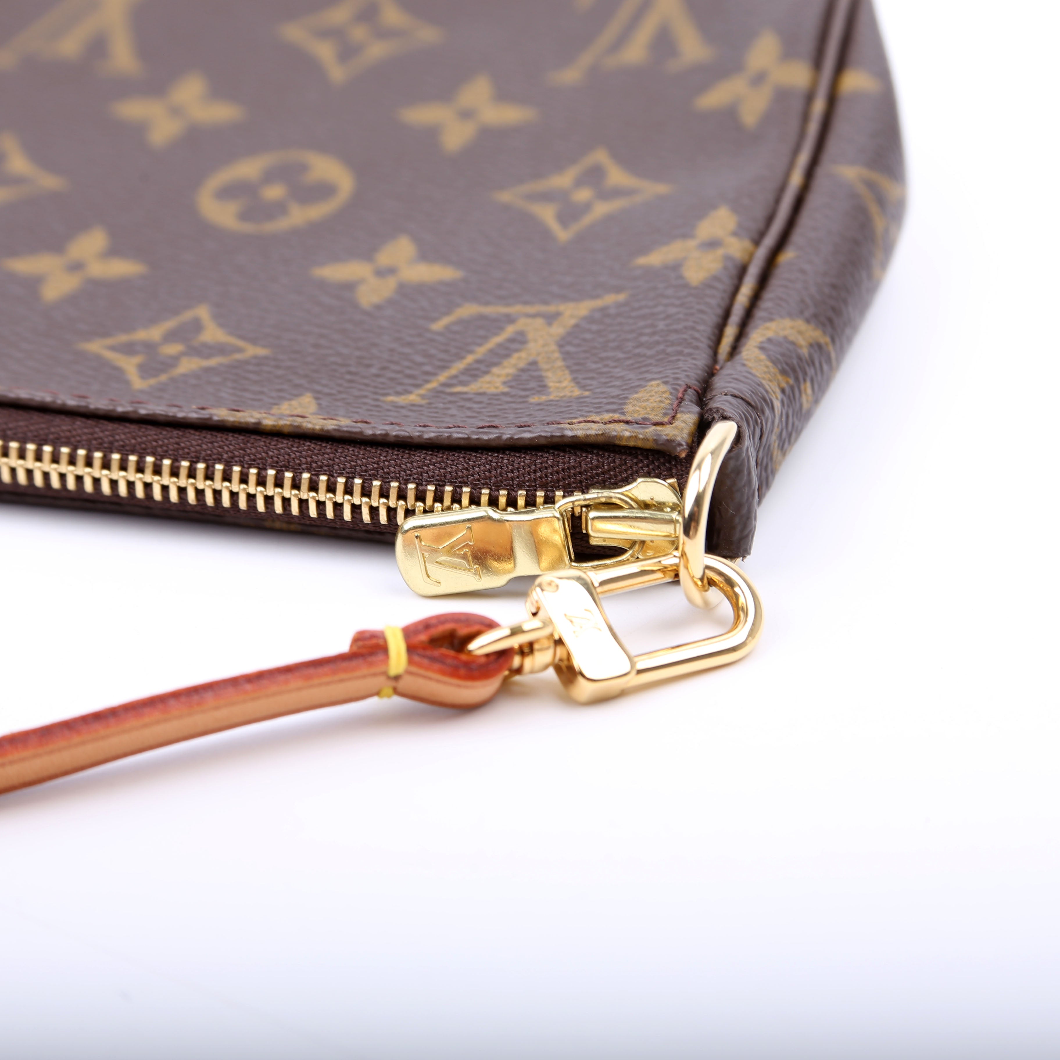 Pochette Accessories Monogram