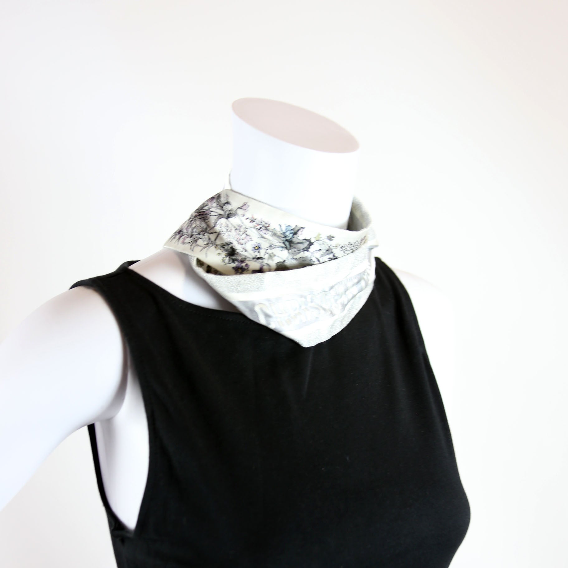 Fleurs Mitzah Twilly Silk Scarf Silver/White
