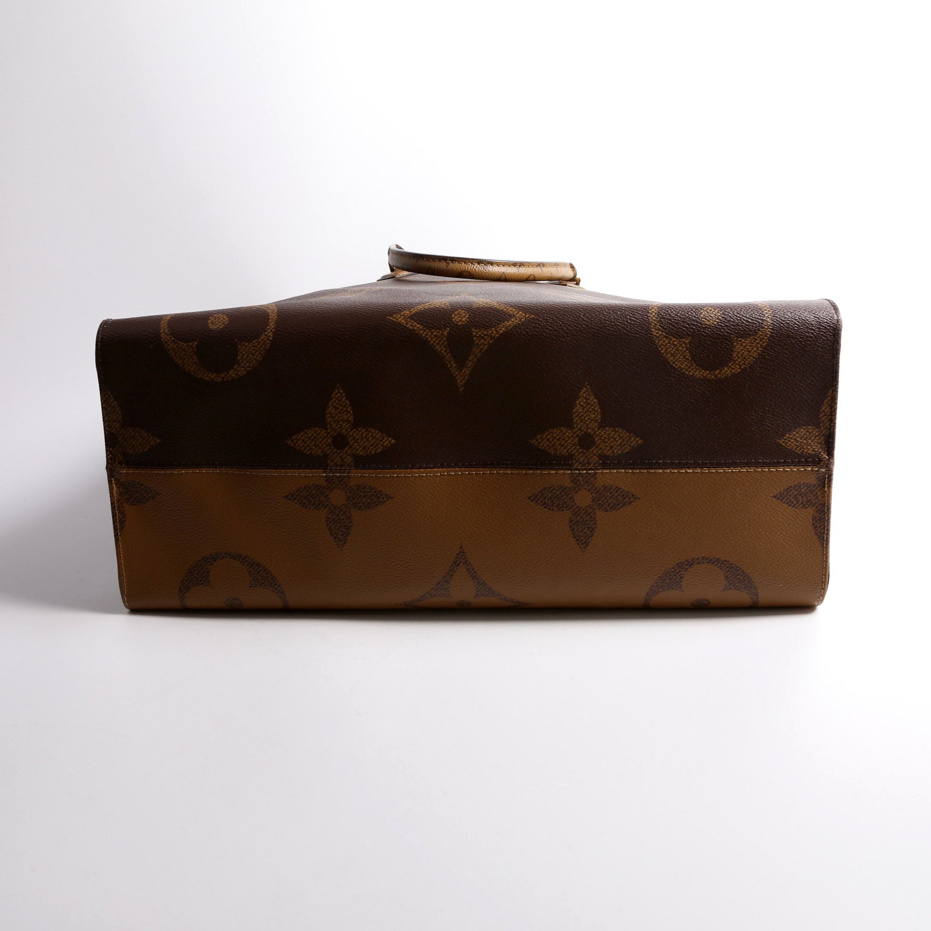 ONTHEGO GM Reverse Monogram