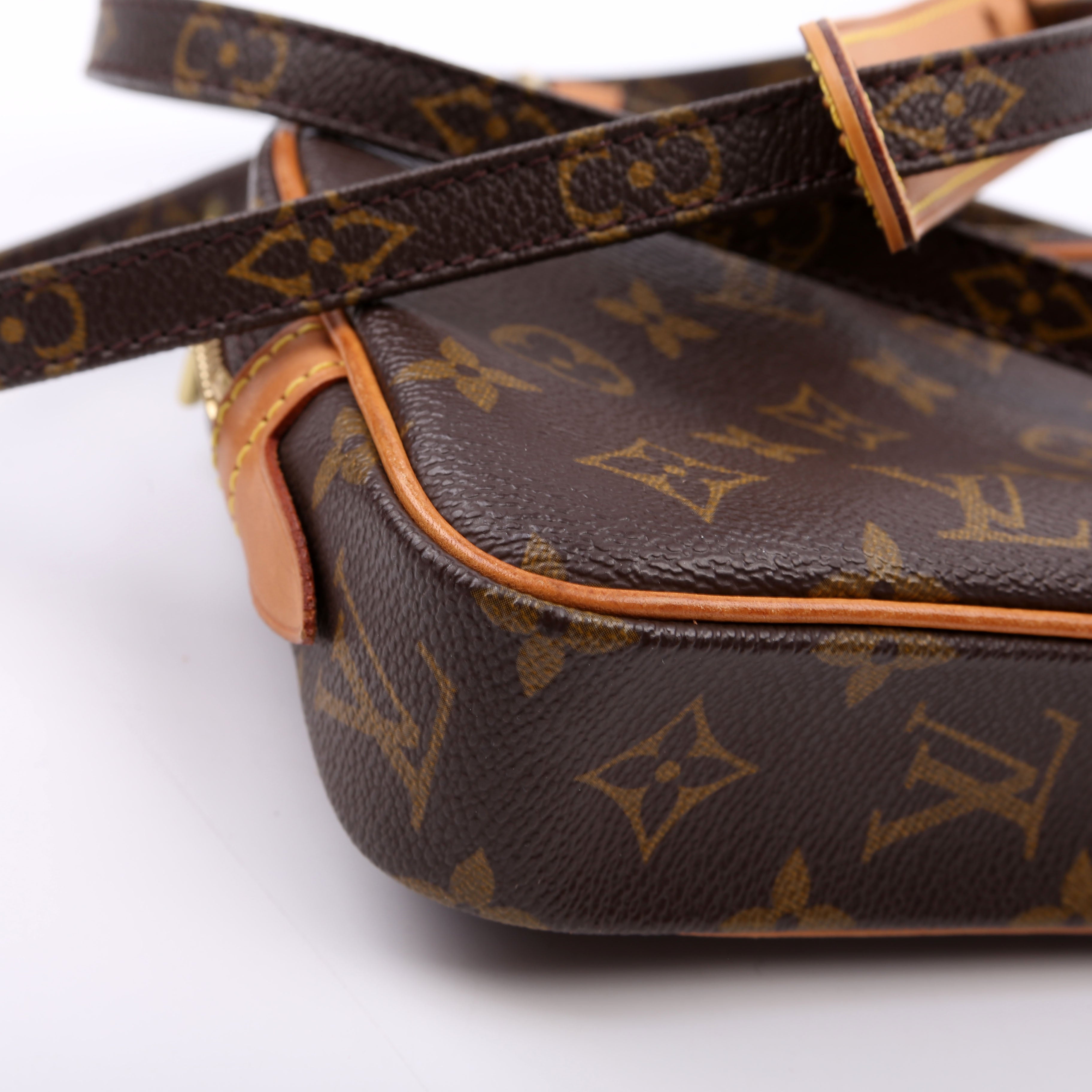 Pochette Marly Bandouliere Monogram