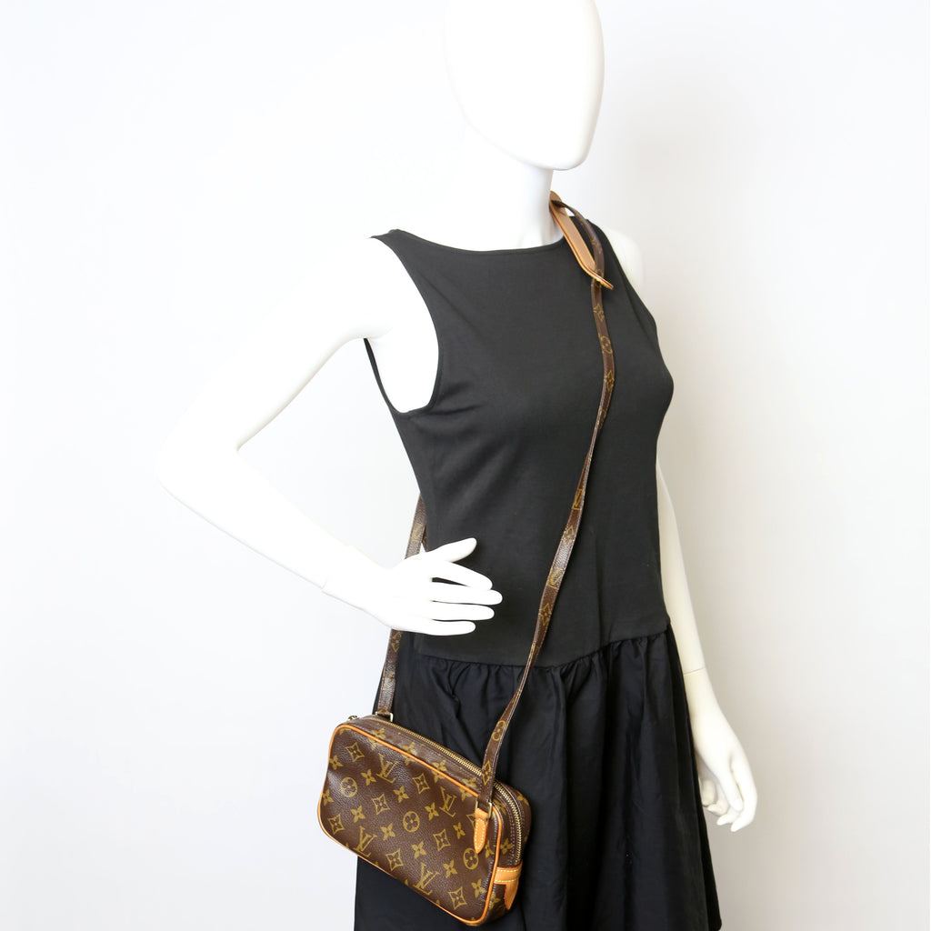 Pochette Marly Bandouliere Monogram