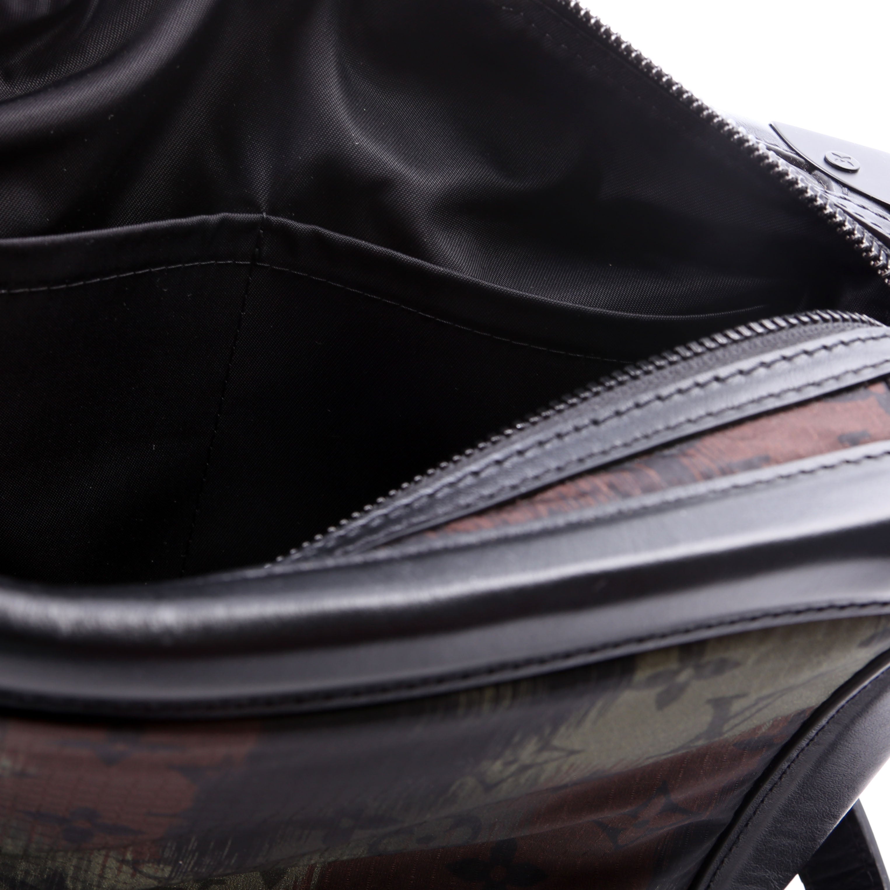 Soft Trunk Nylon Camouflage Monogram Green/Black