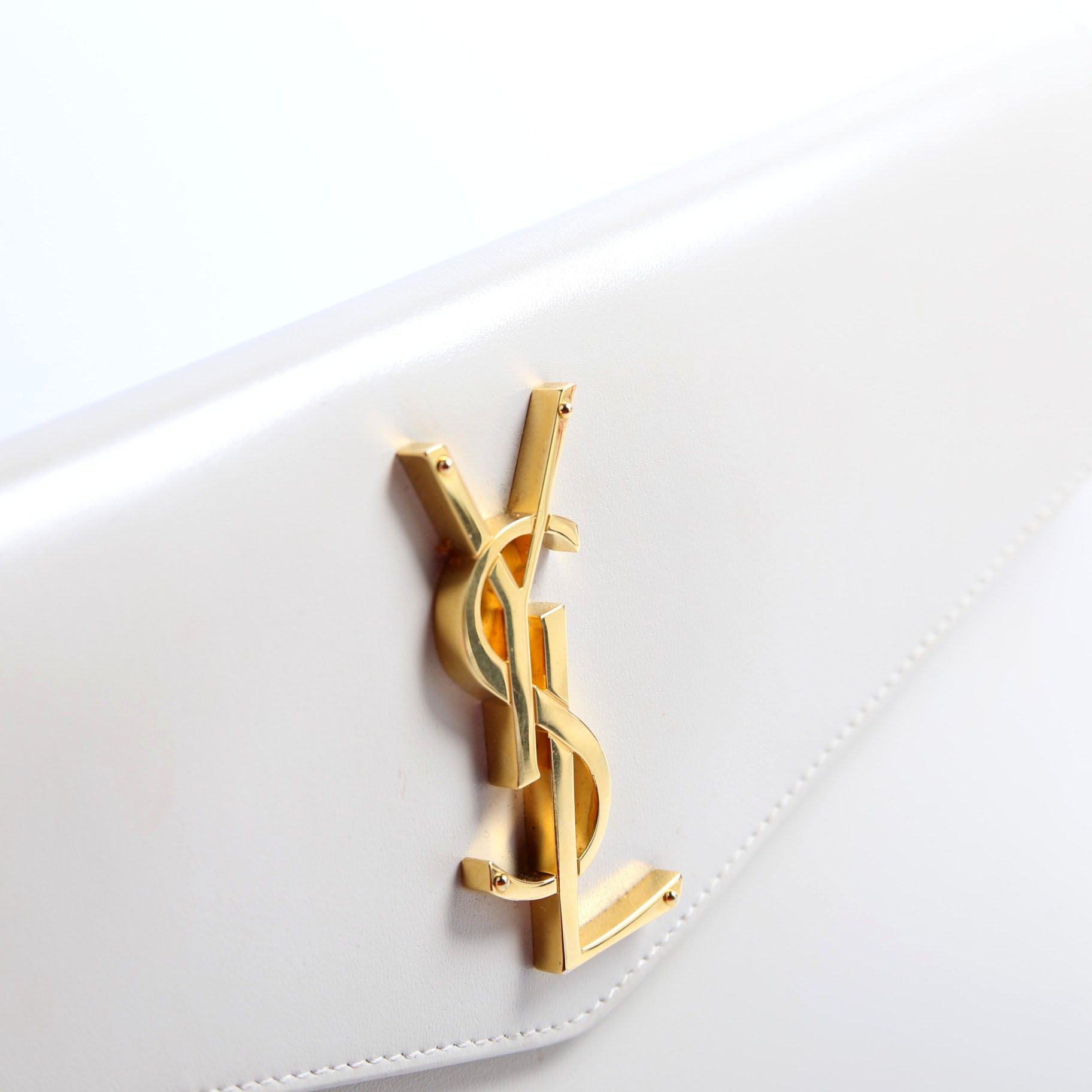 Uptown Pouch Smooth Leather 565739 Cream