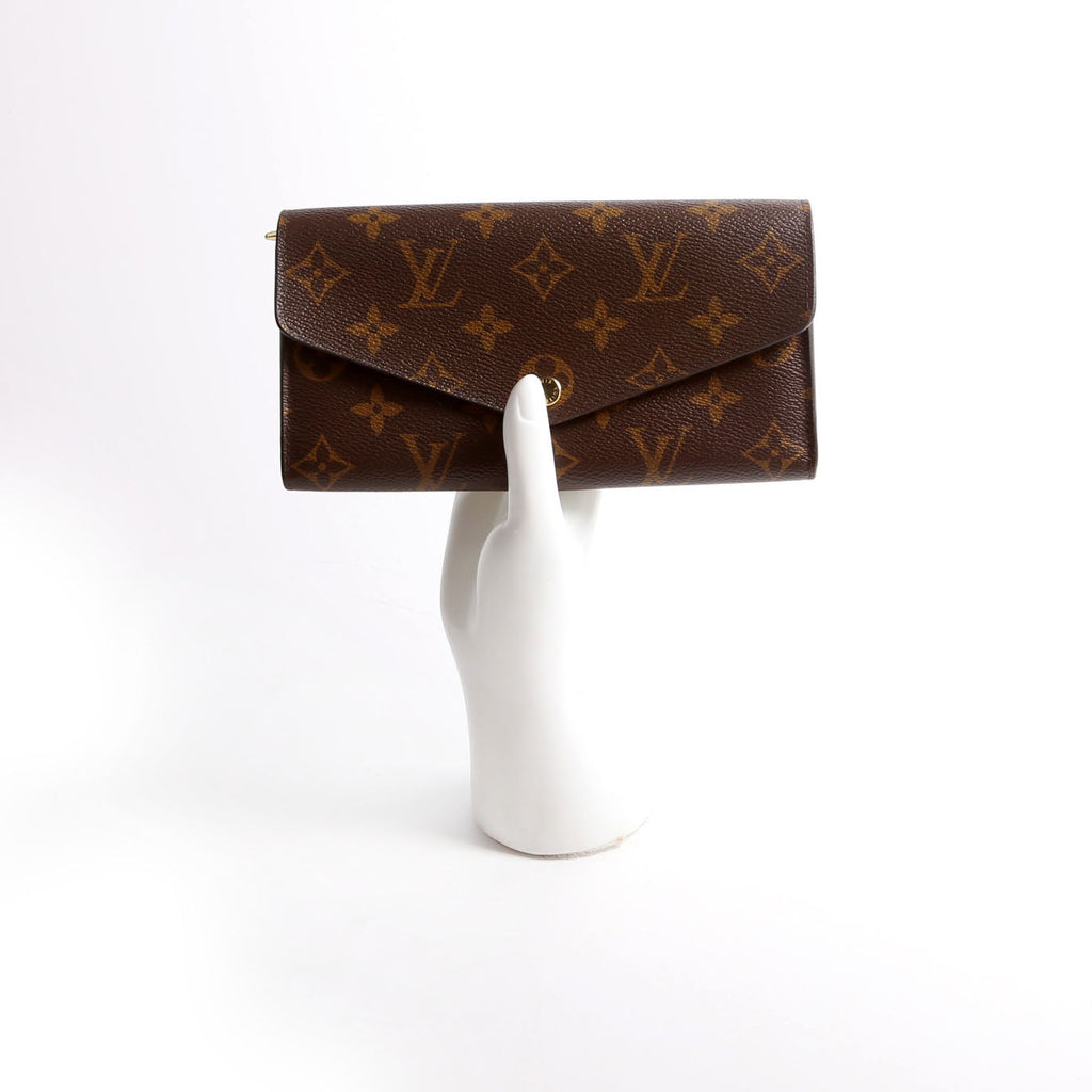 Sarah Wallet Monogram Newer