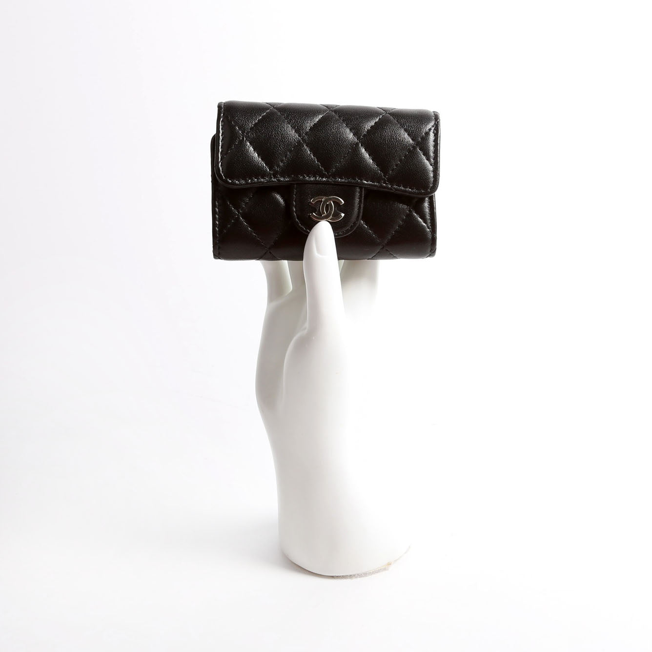 Classic Flap 4 Key Holder Lamb RFID Black