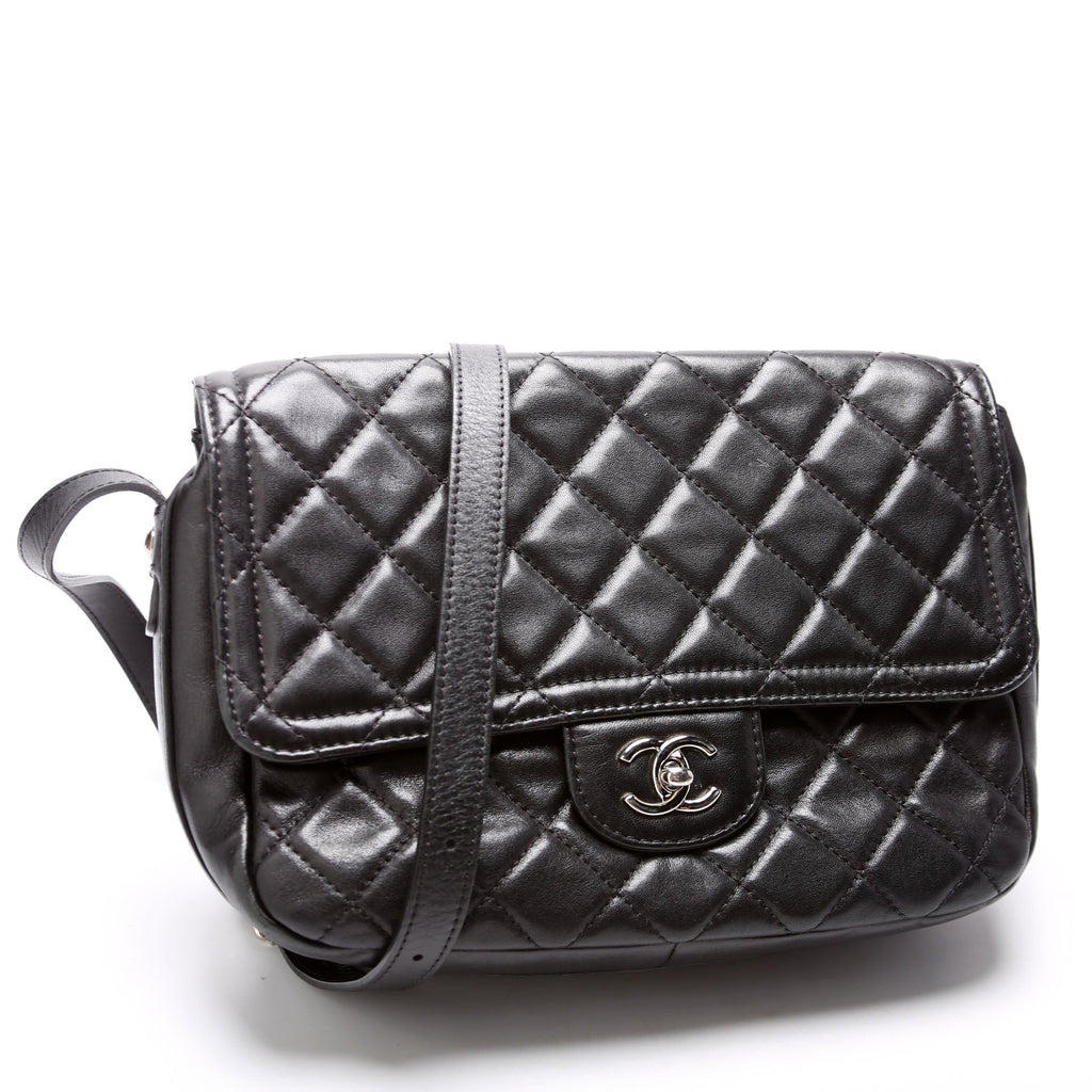 CC Flap Messenger Quilted Lambskin 24M Black