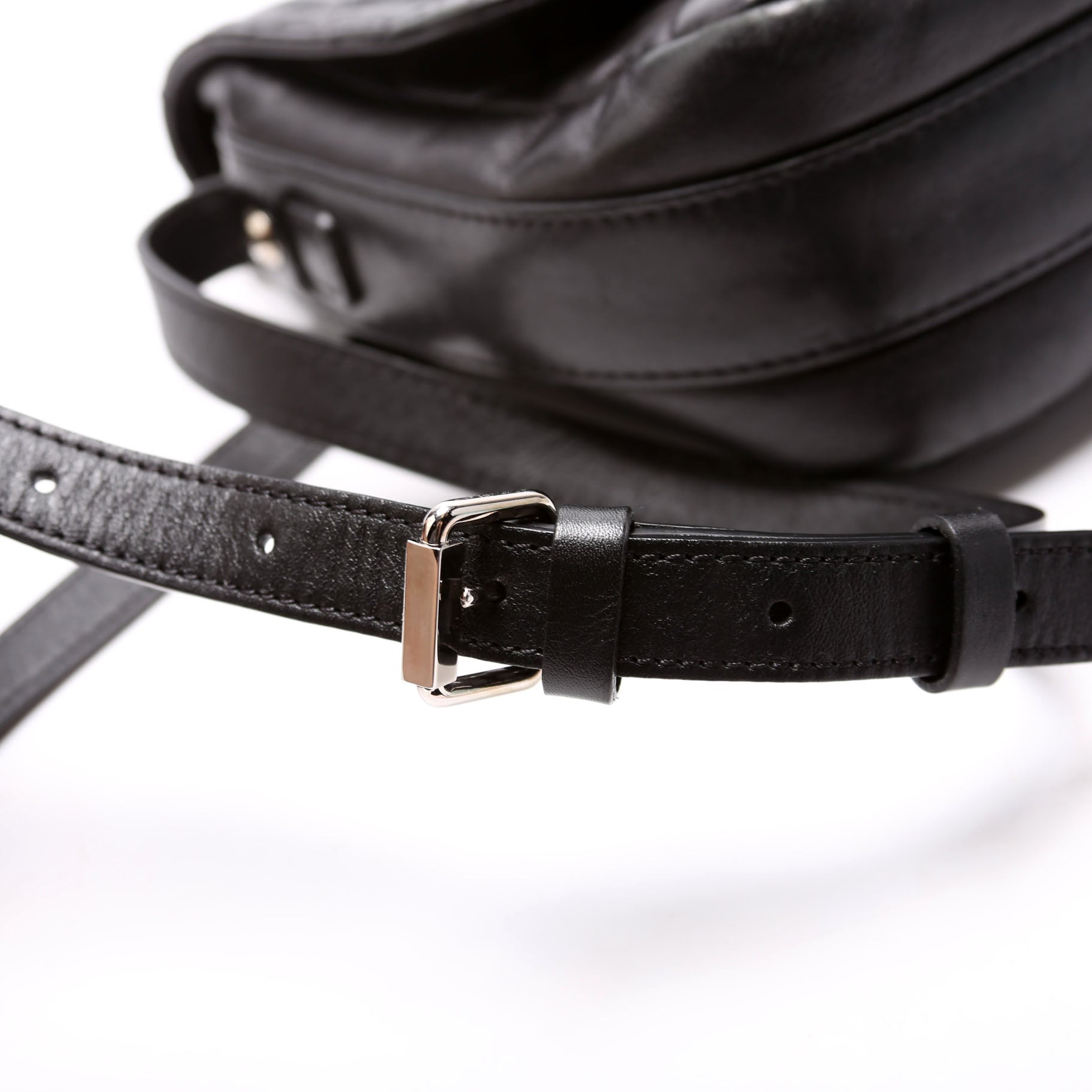 CC Flap Messenger Quilted Lambskin 24M Black