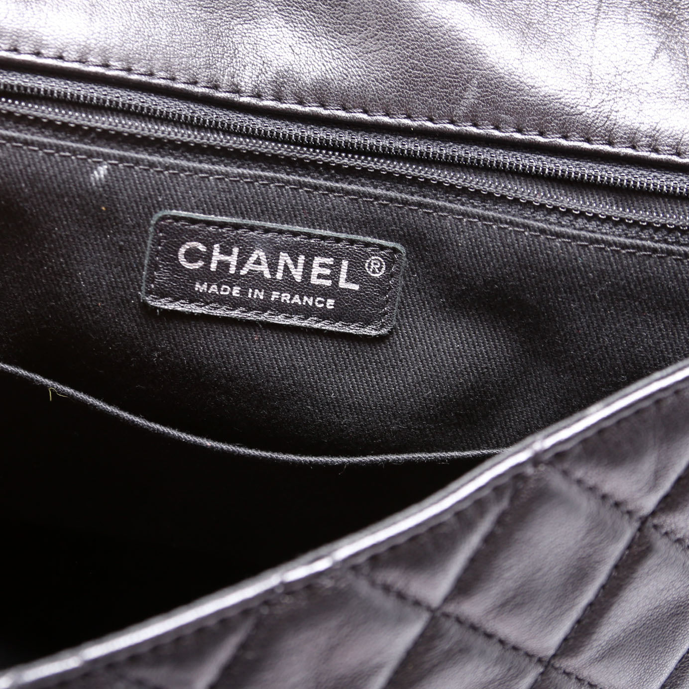 CC Flap Messenger Quilted Lambskin 24M Black