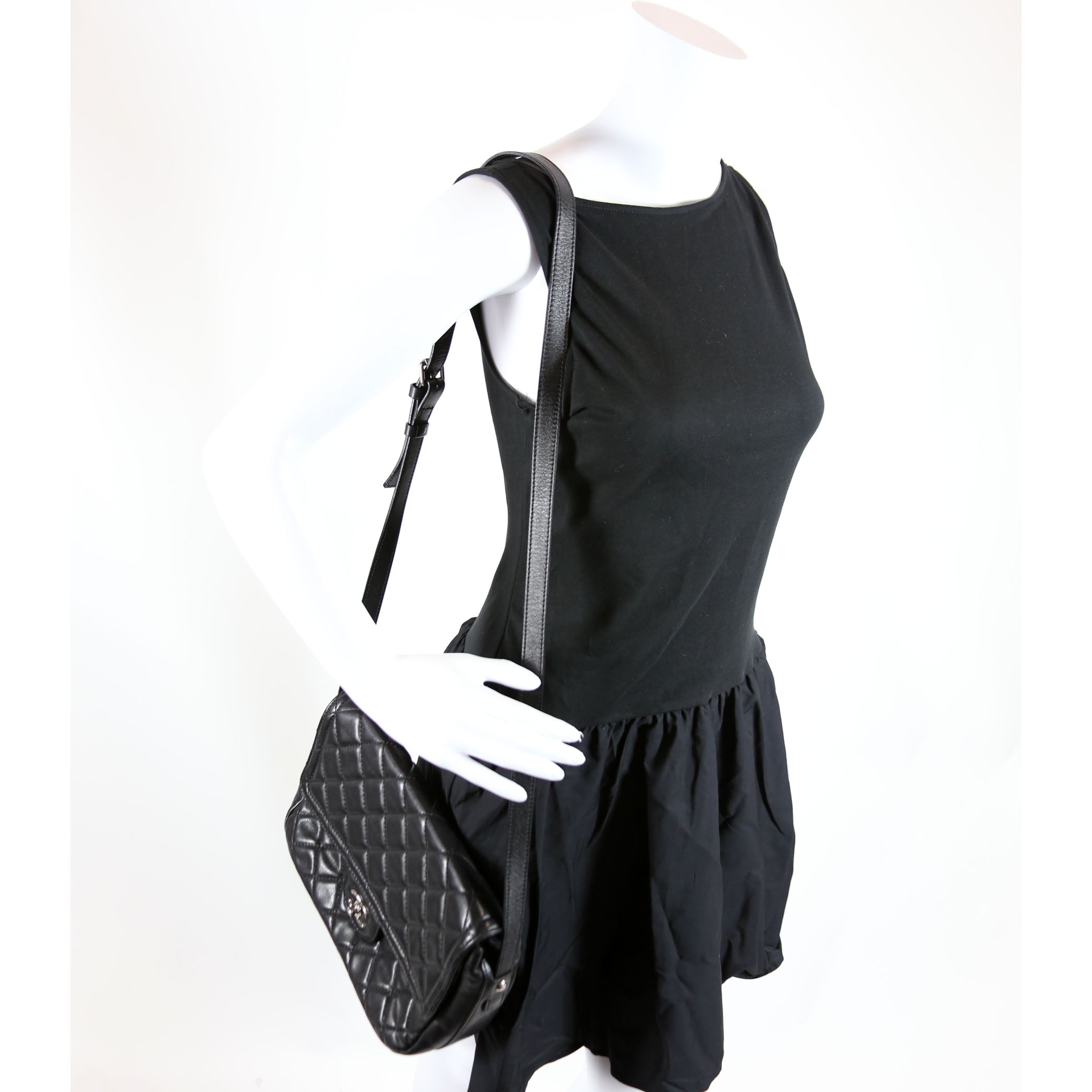 CC Flap Messenger Quilted Lambskin 24M Black