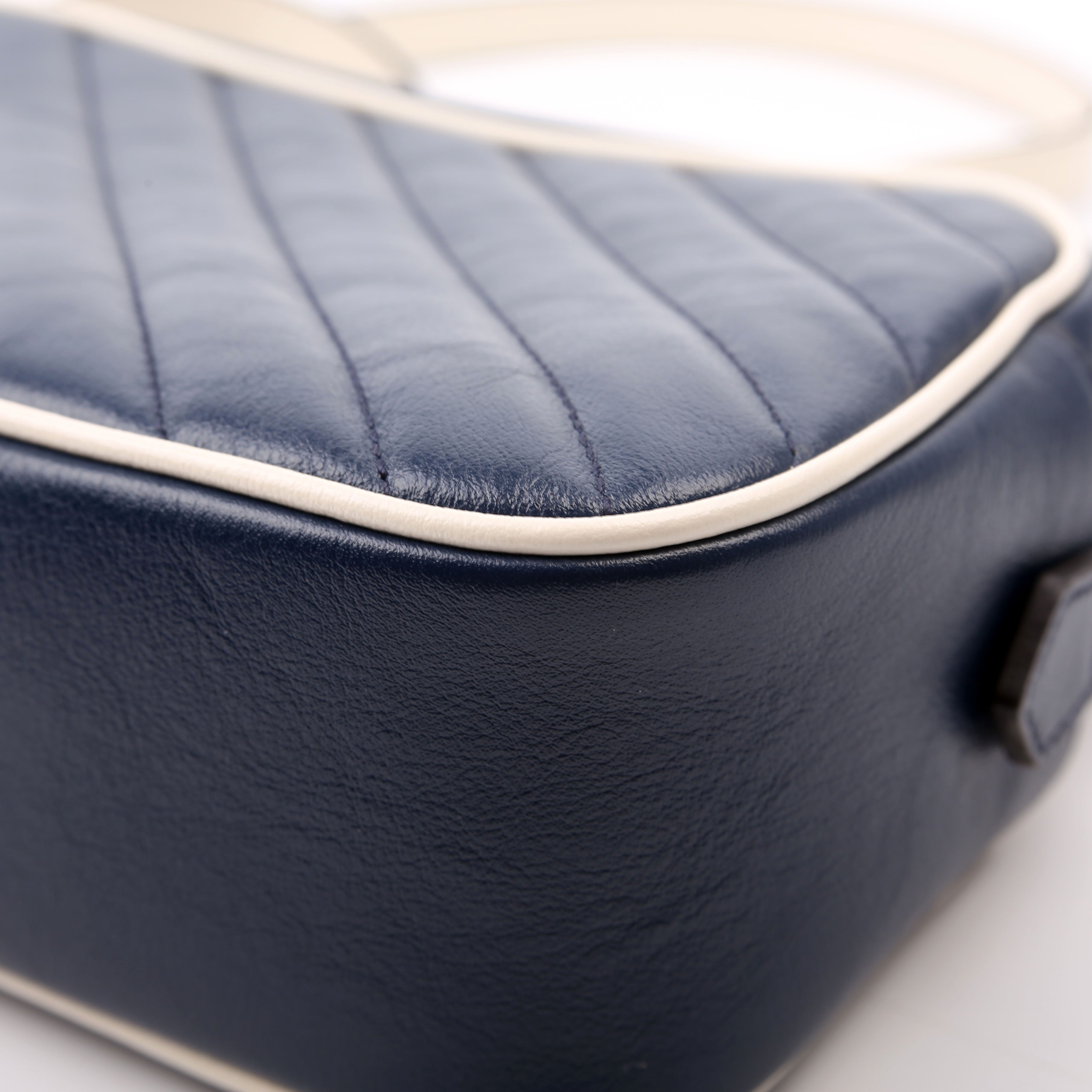 447632 Marmont Small Leather Camera Blue/White