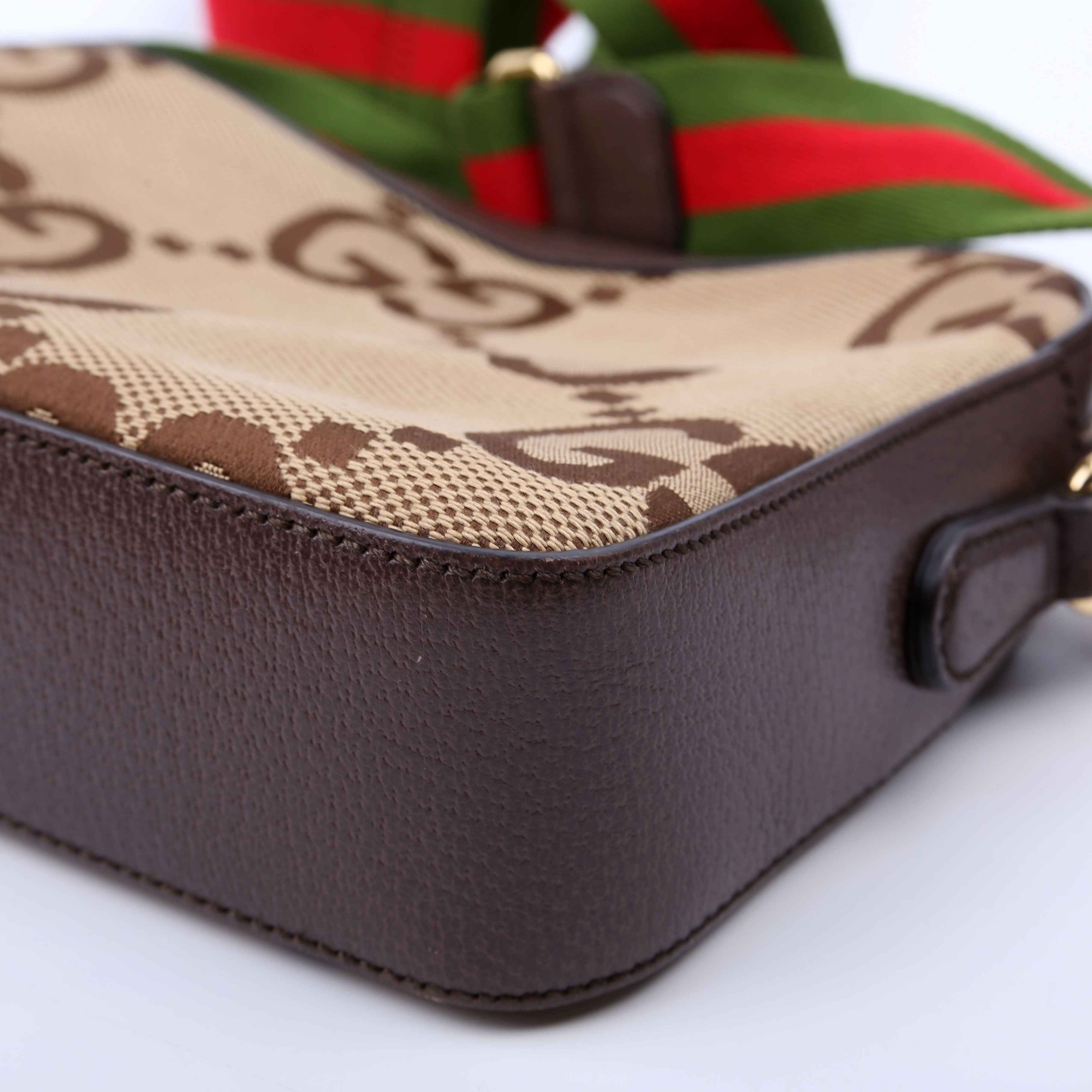 Gucci 675891 Jumbo GG Canvas Messenger