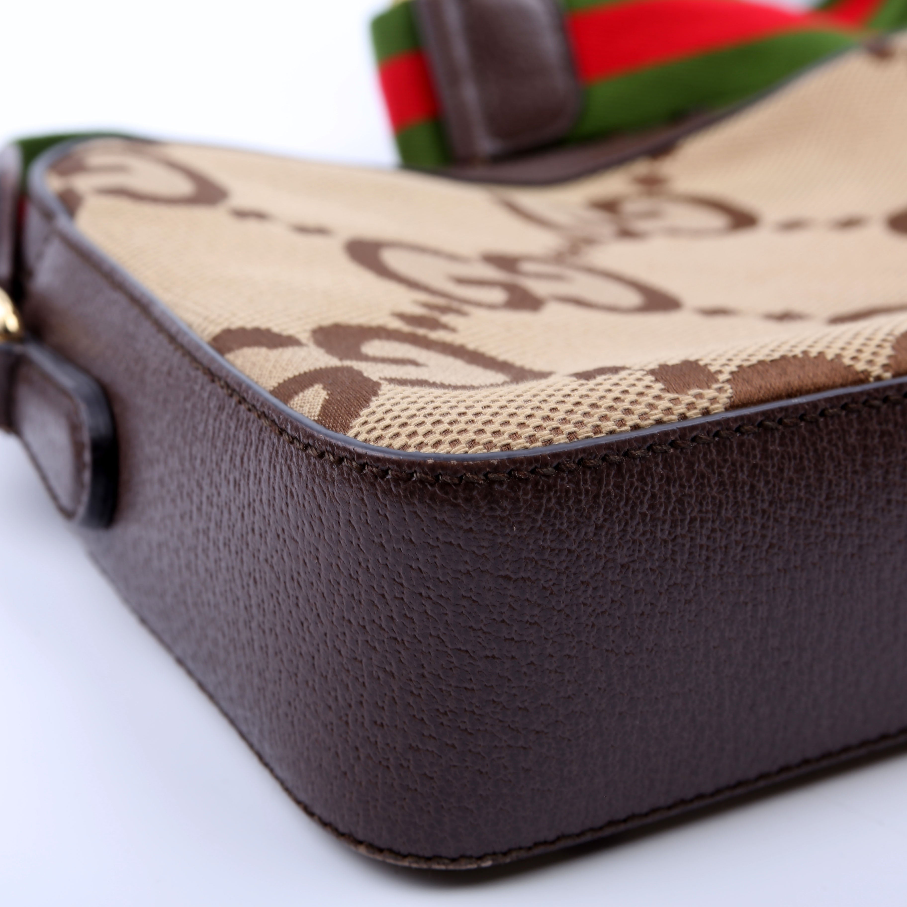 Gucci 675891 Jumbo GG Canvas Messenger